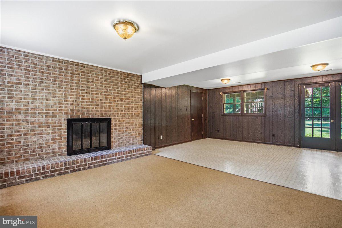 BRYANTOWN HILLS - Residential