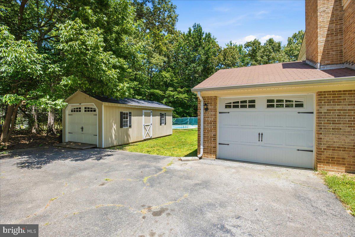 BRYANTOWN HILLS - Residential