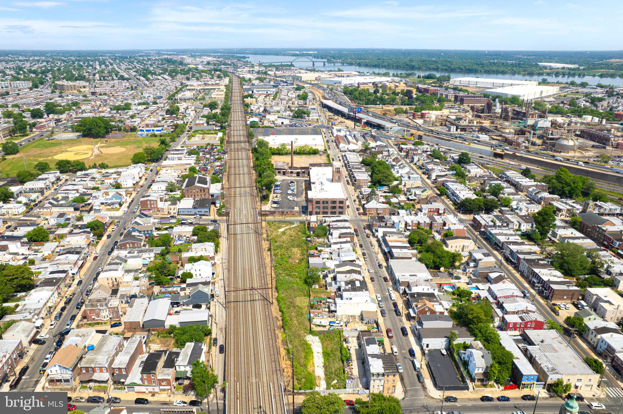 FRANKFORD - Commercial Sale
