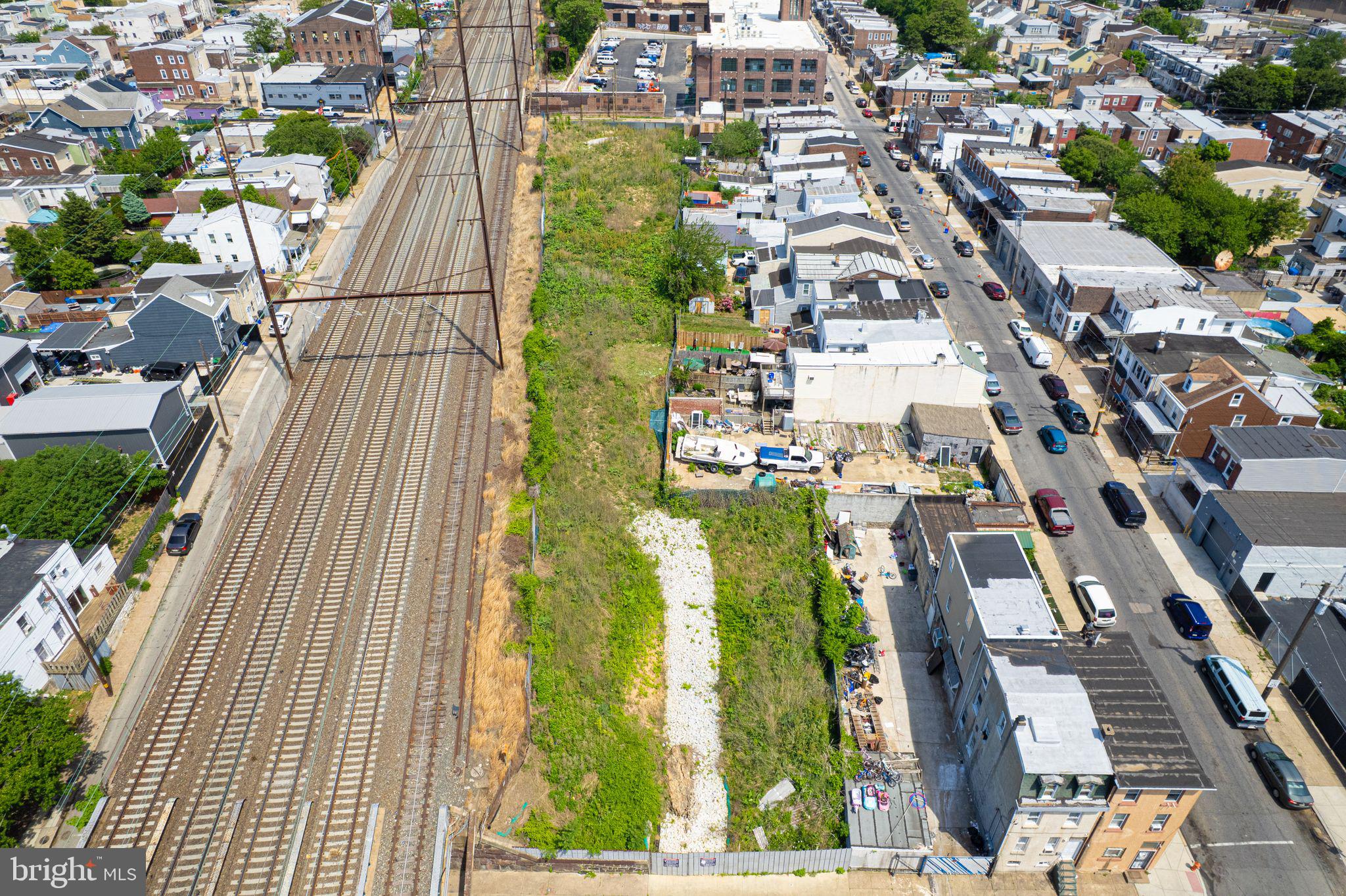 FRANKFORD - Commercial Sale