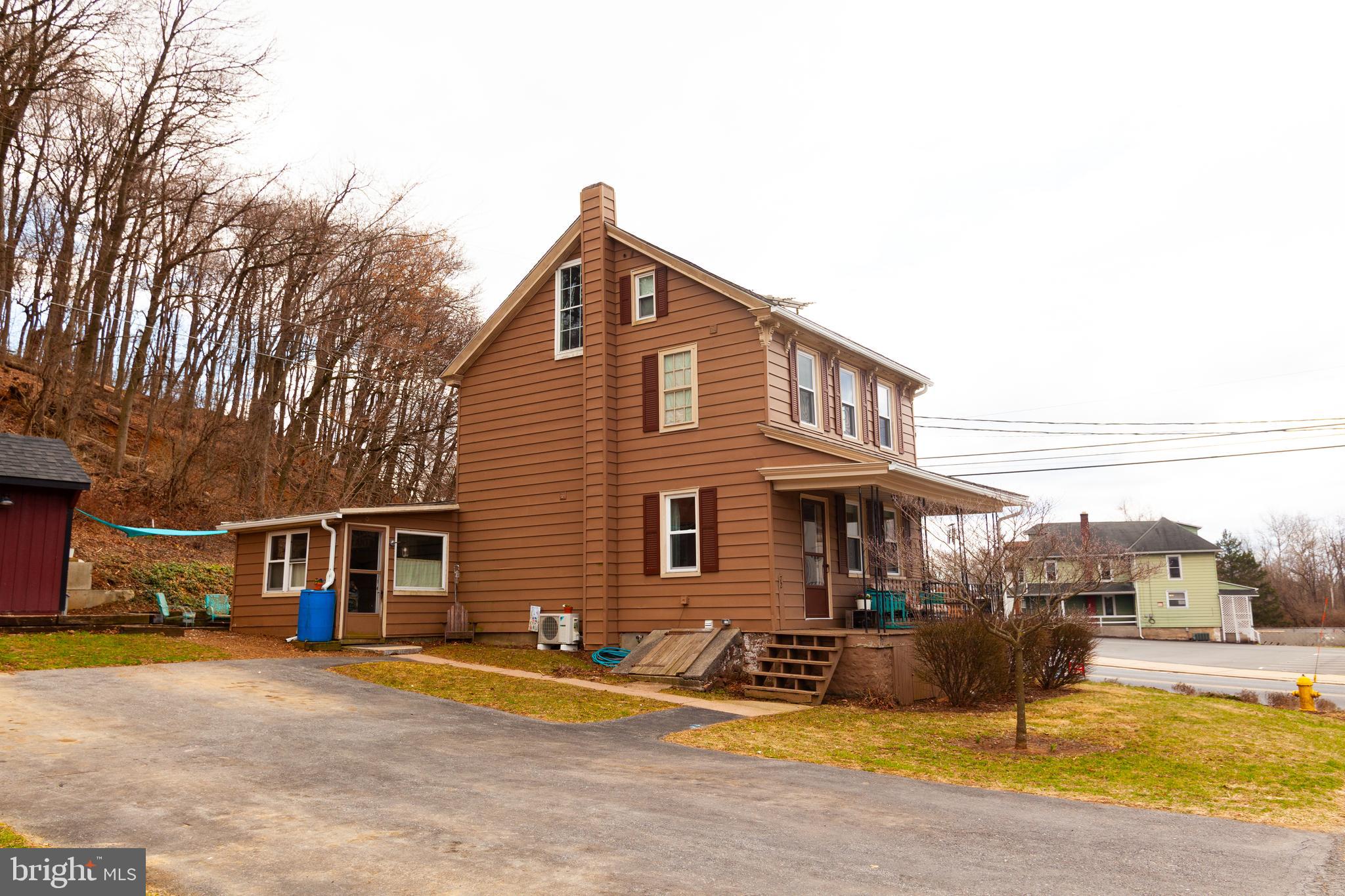 ADAMSTOWN - Residential