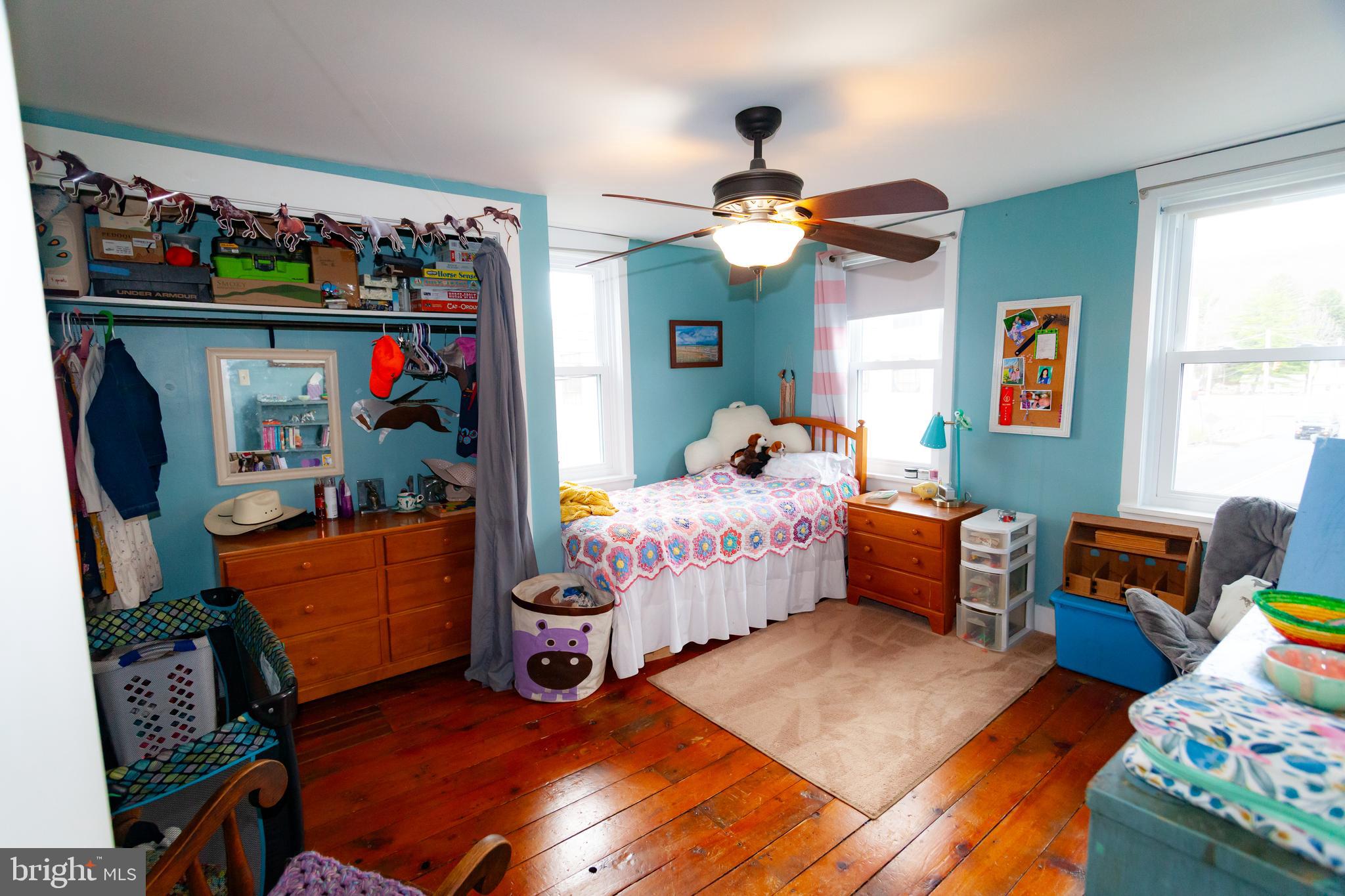 ADAMSTOWN - Residential