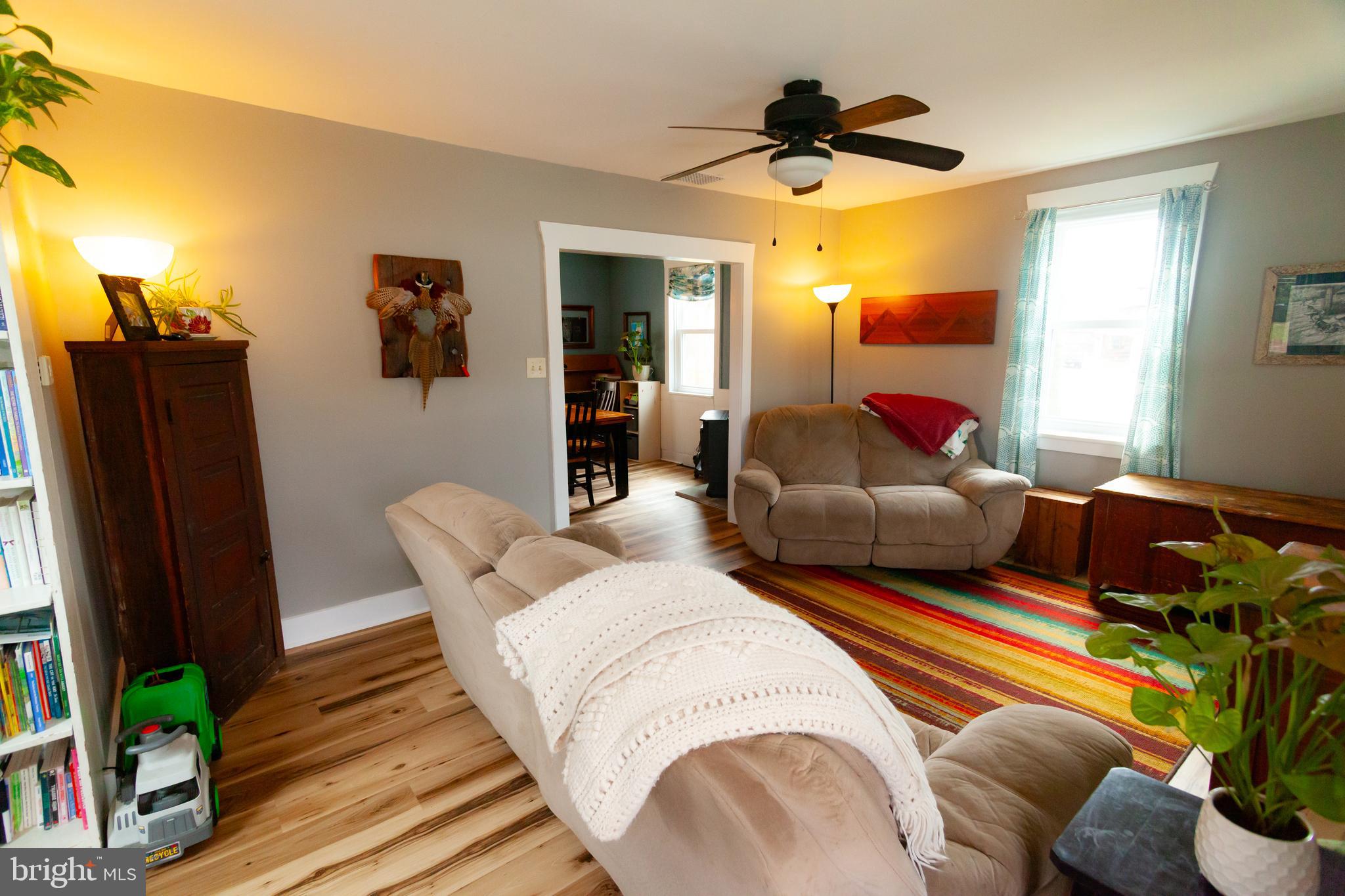 ADAMSTOWN - Residential