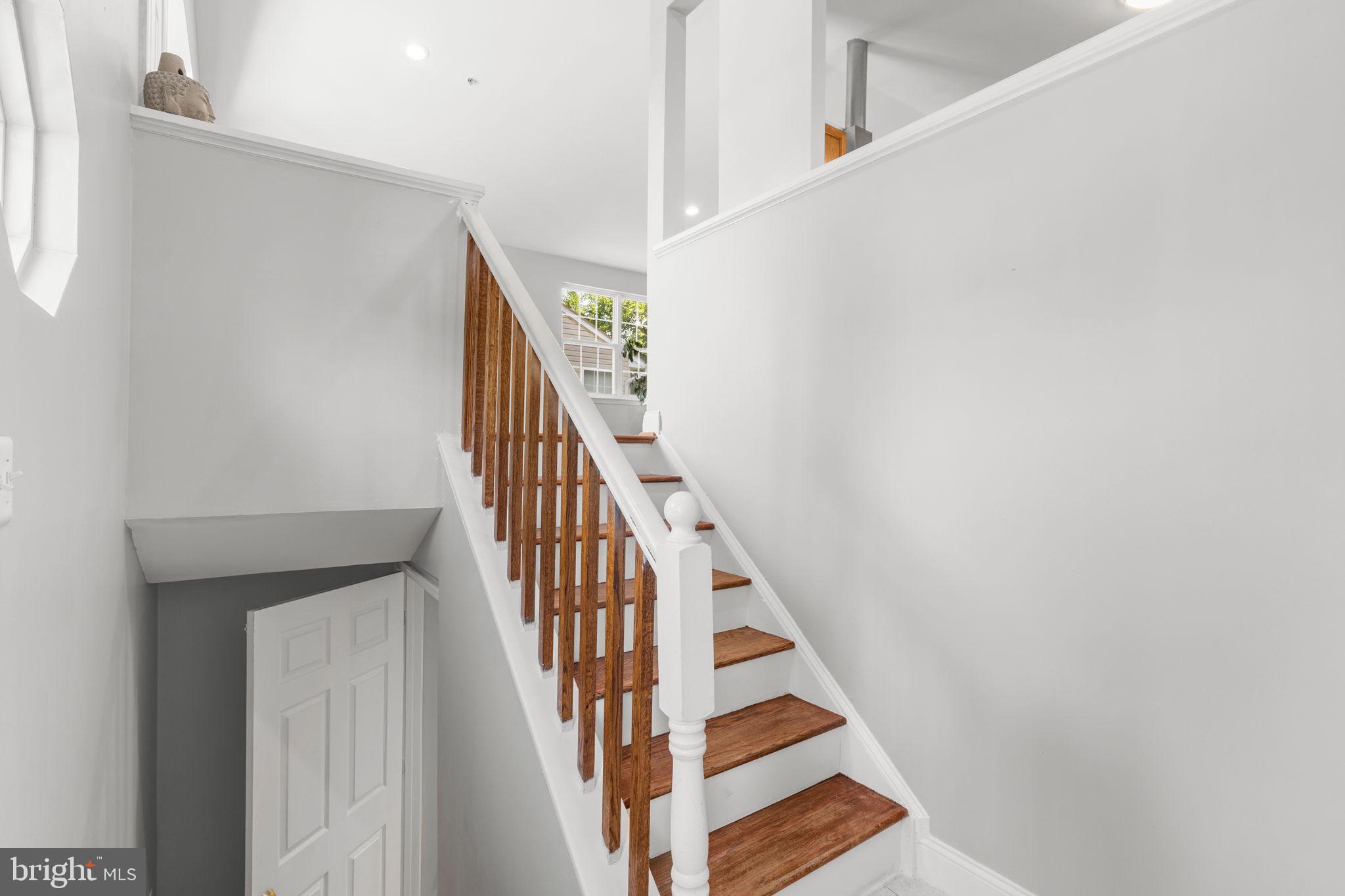 NORTH BRENTWOOD - Residential