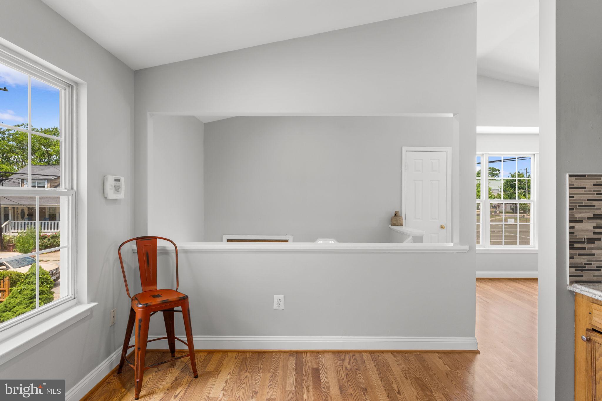 NORTH BRENTWOOD - Residential