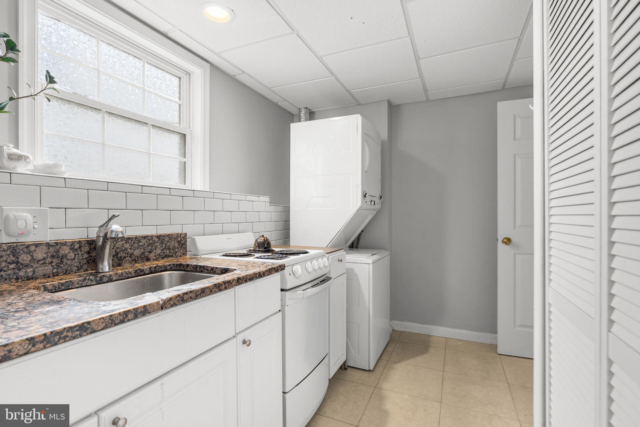 NORTH BRENTWOOD - Residential
