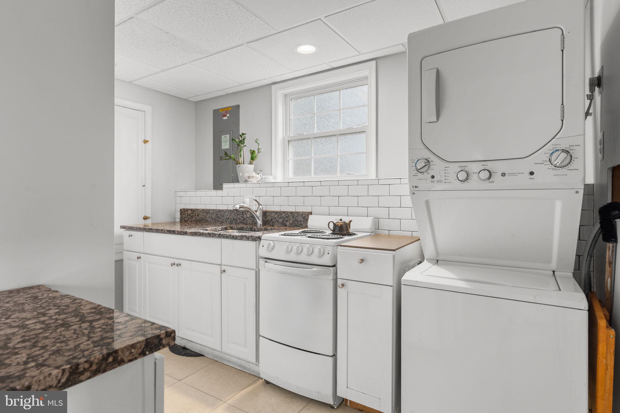 NORTH BRENTWOOD - Residential