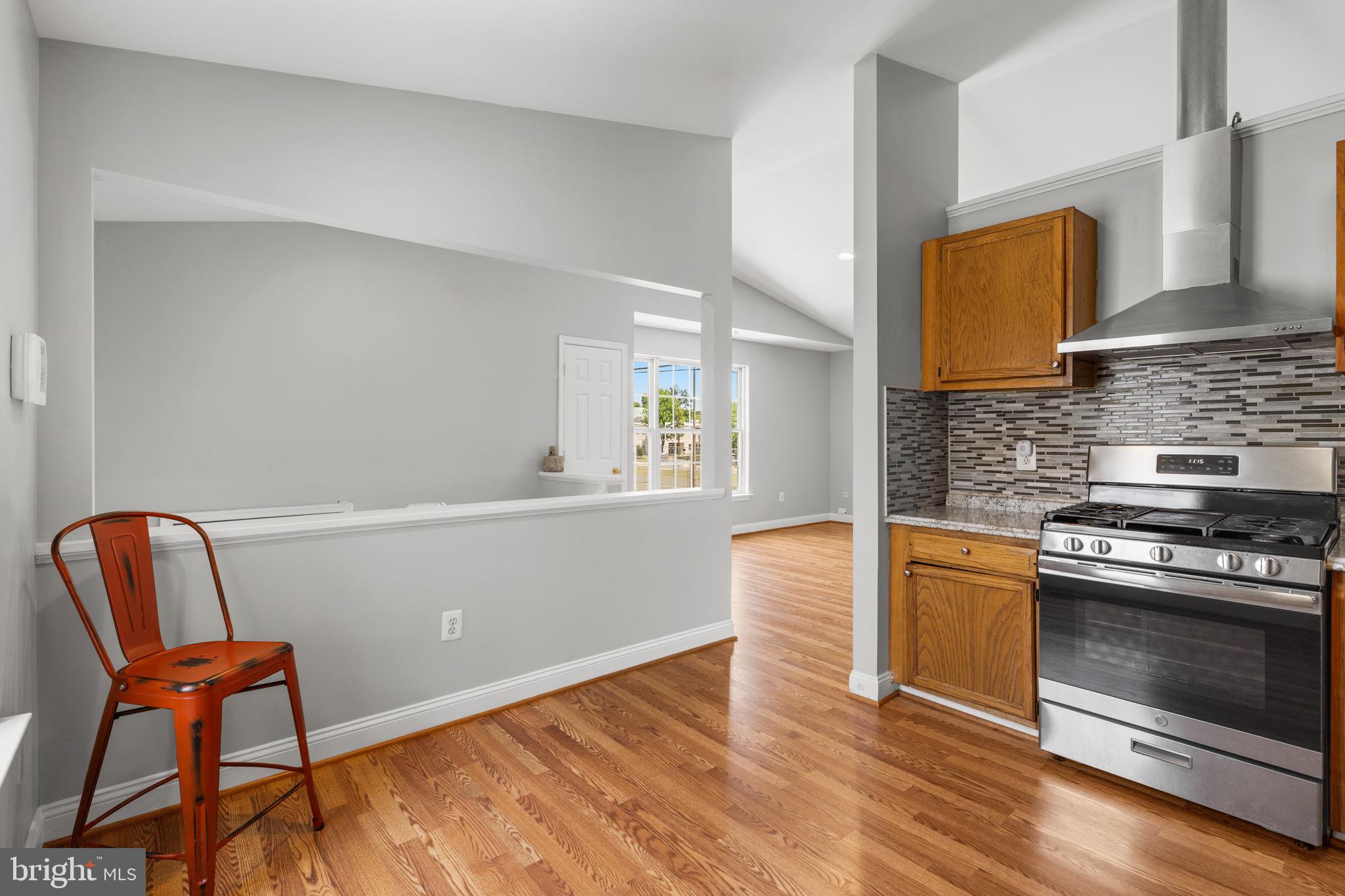 NORTH BRENTWOOD - Residential