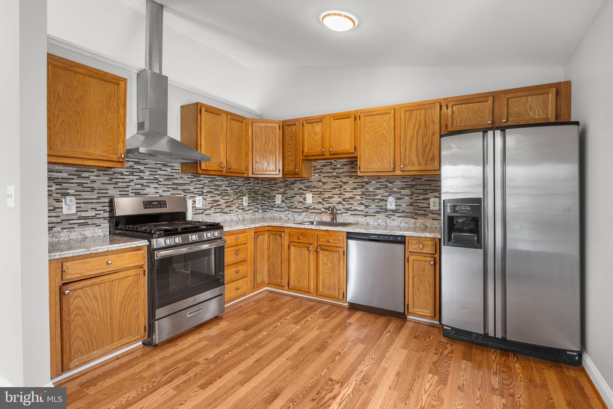 NORTH BRENTWOOD - Residential