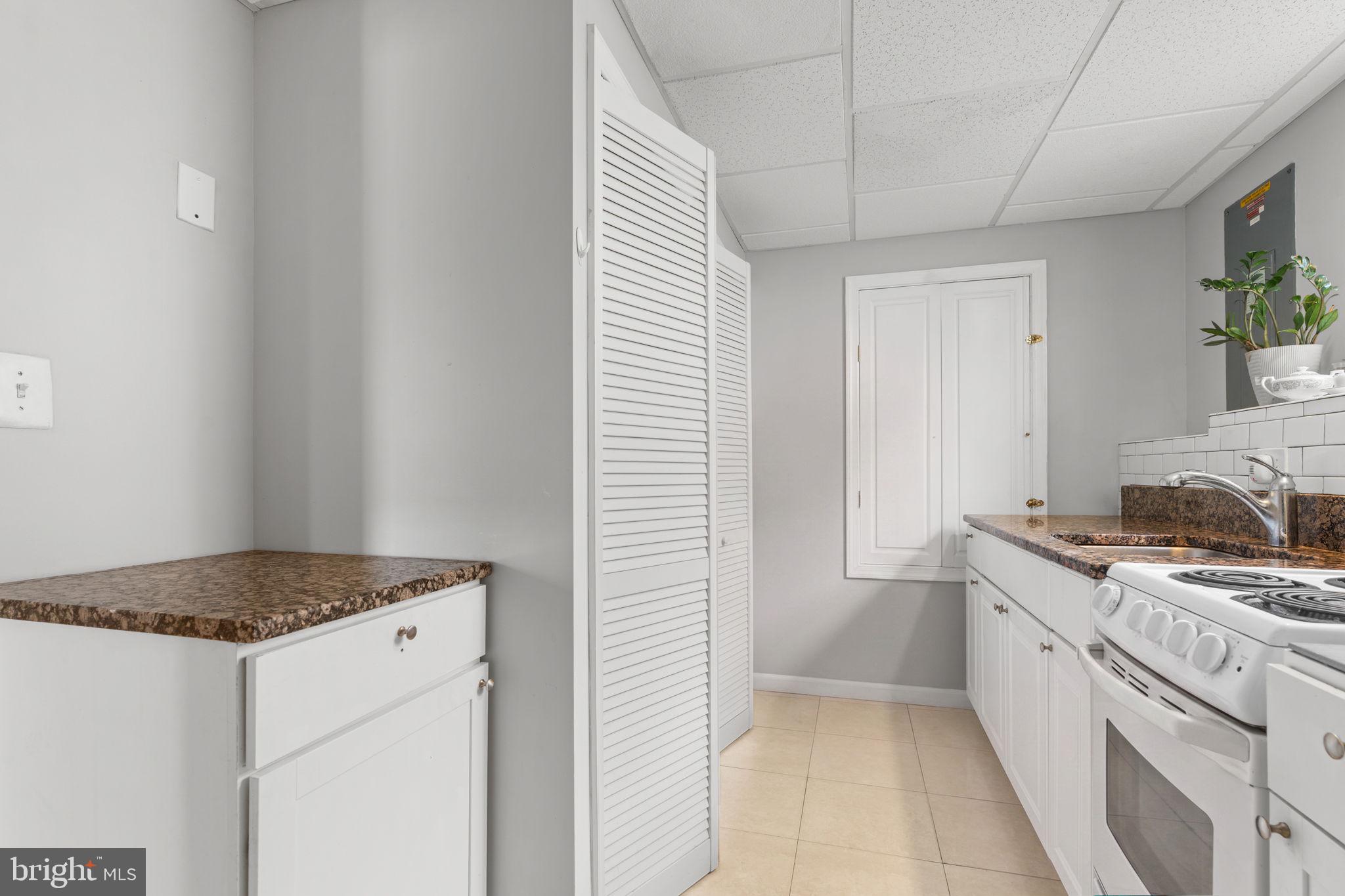 NORTH BRENTWOOD - Residential
