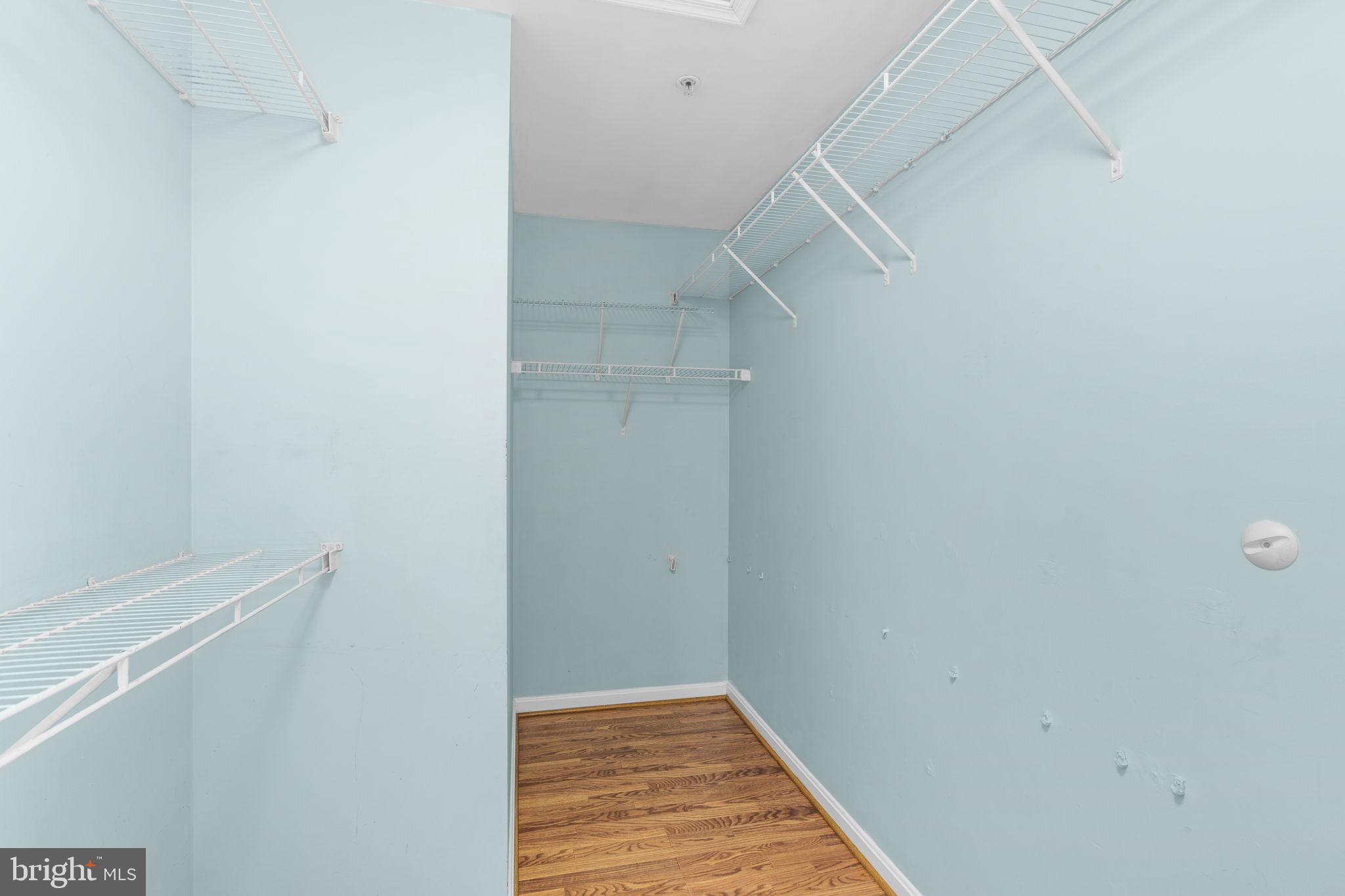 NORTH BRENTWOOD - Residential