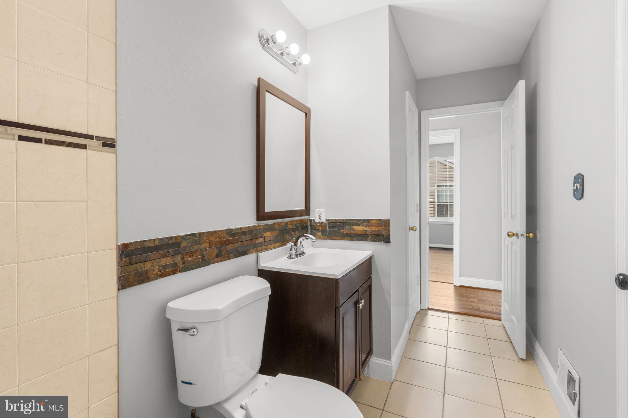 NORTH BRENTWOOD - Residential