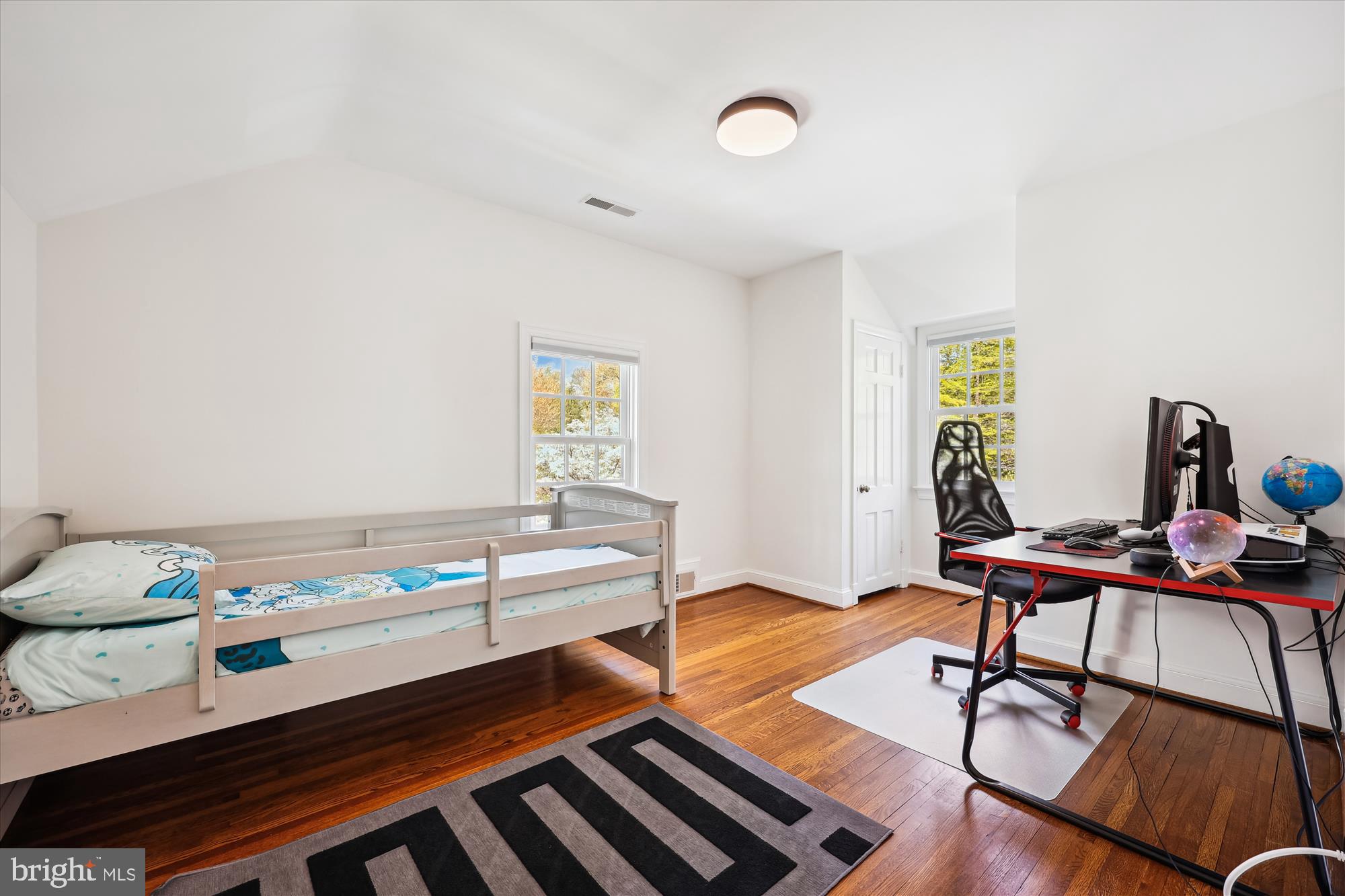 WOODACRES - Residential