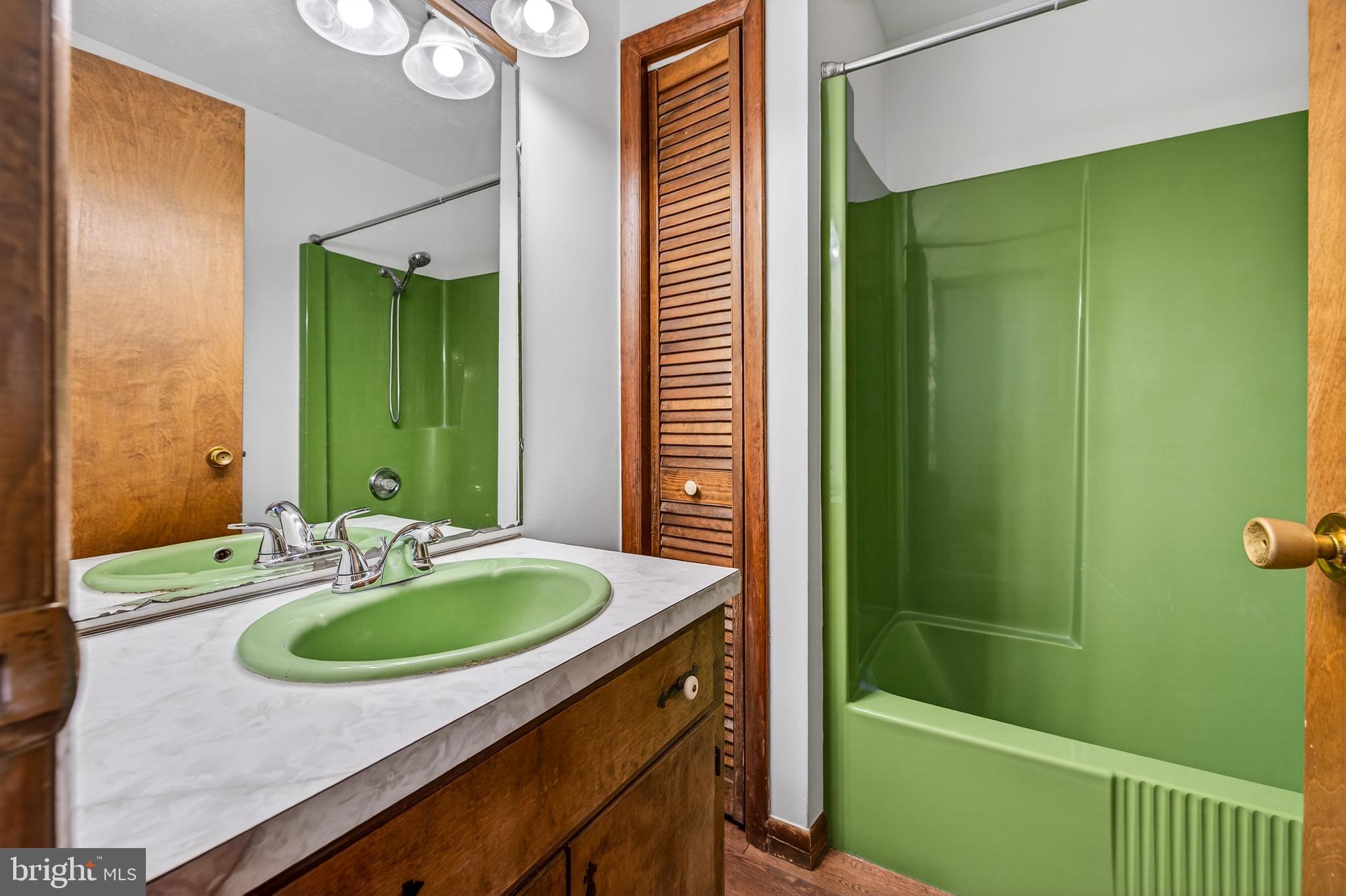 ACADEMY HEIGHTS - Residential
