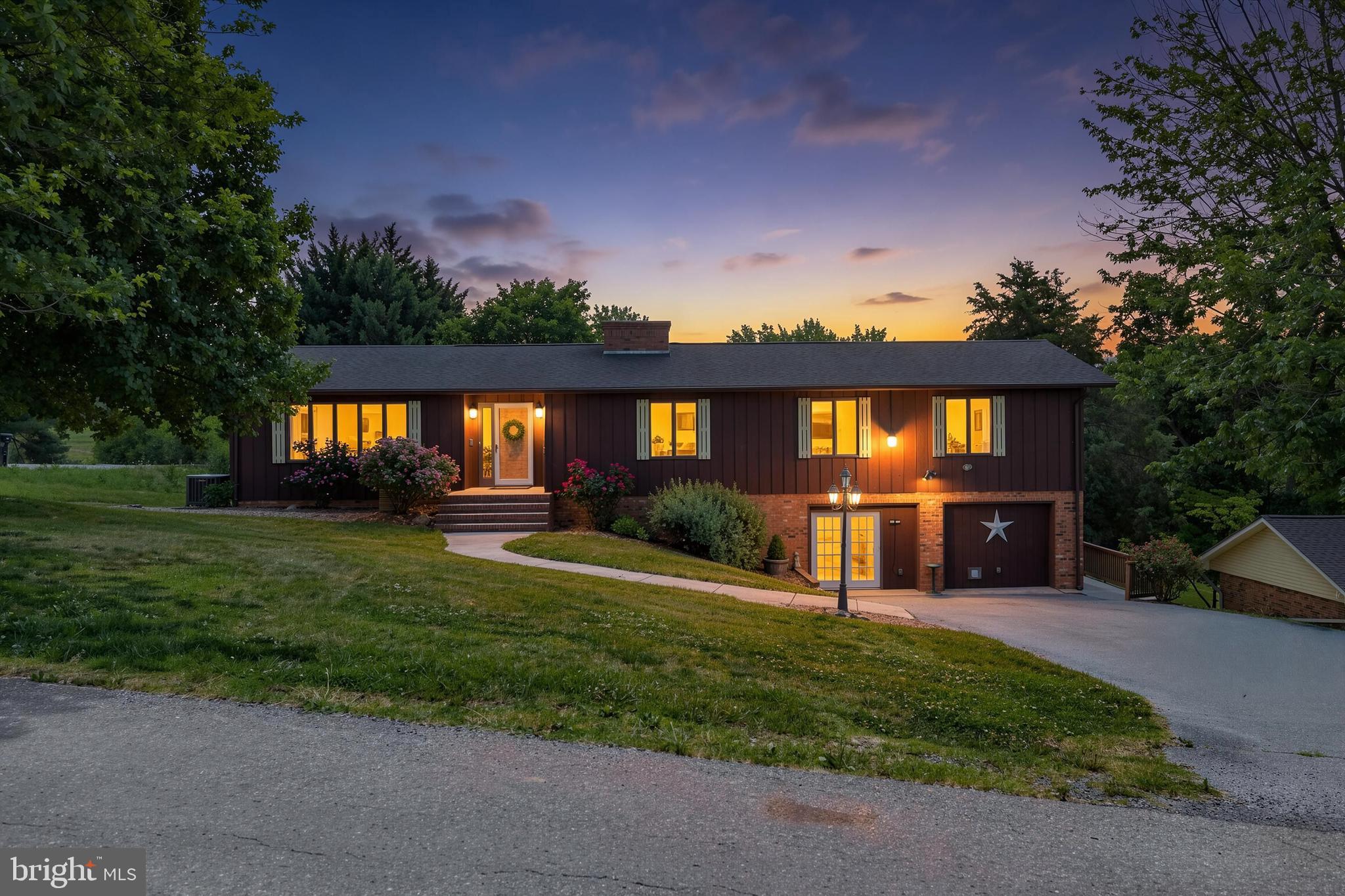 ACADEMY HEIGHTS - Residential