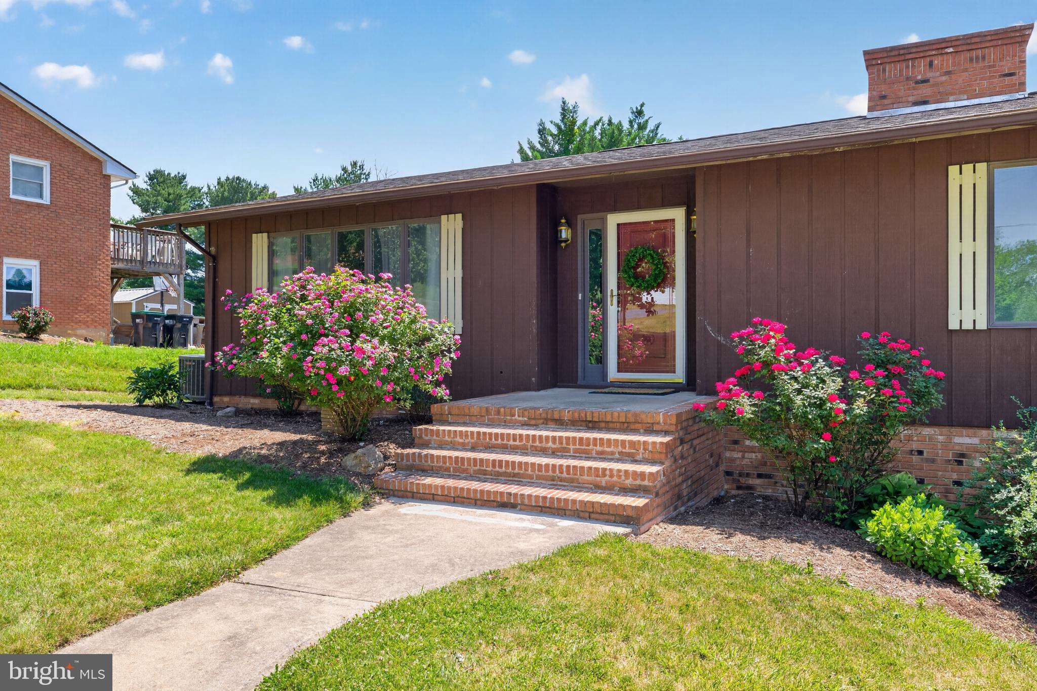 ACADEMY HEIGHTS - Residential