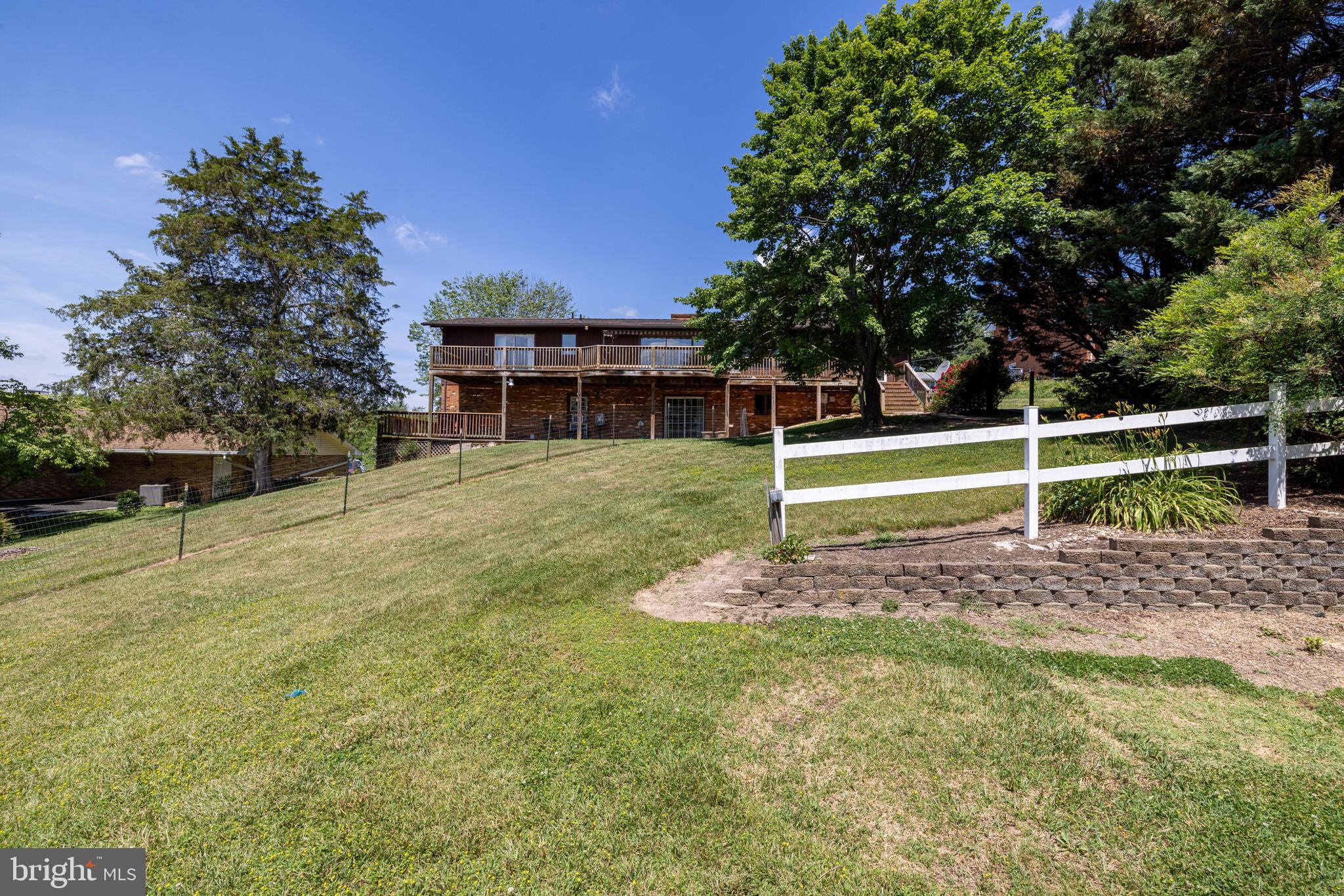 ACADEMY HEIGHTS - Residential