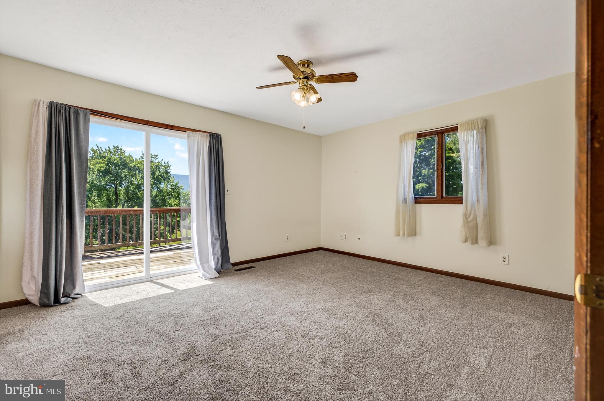 ACADEMY HEIGHTS - Residential