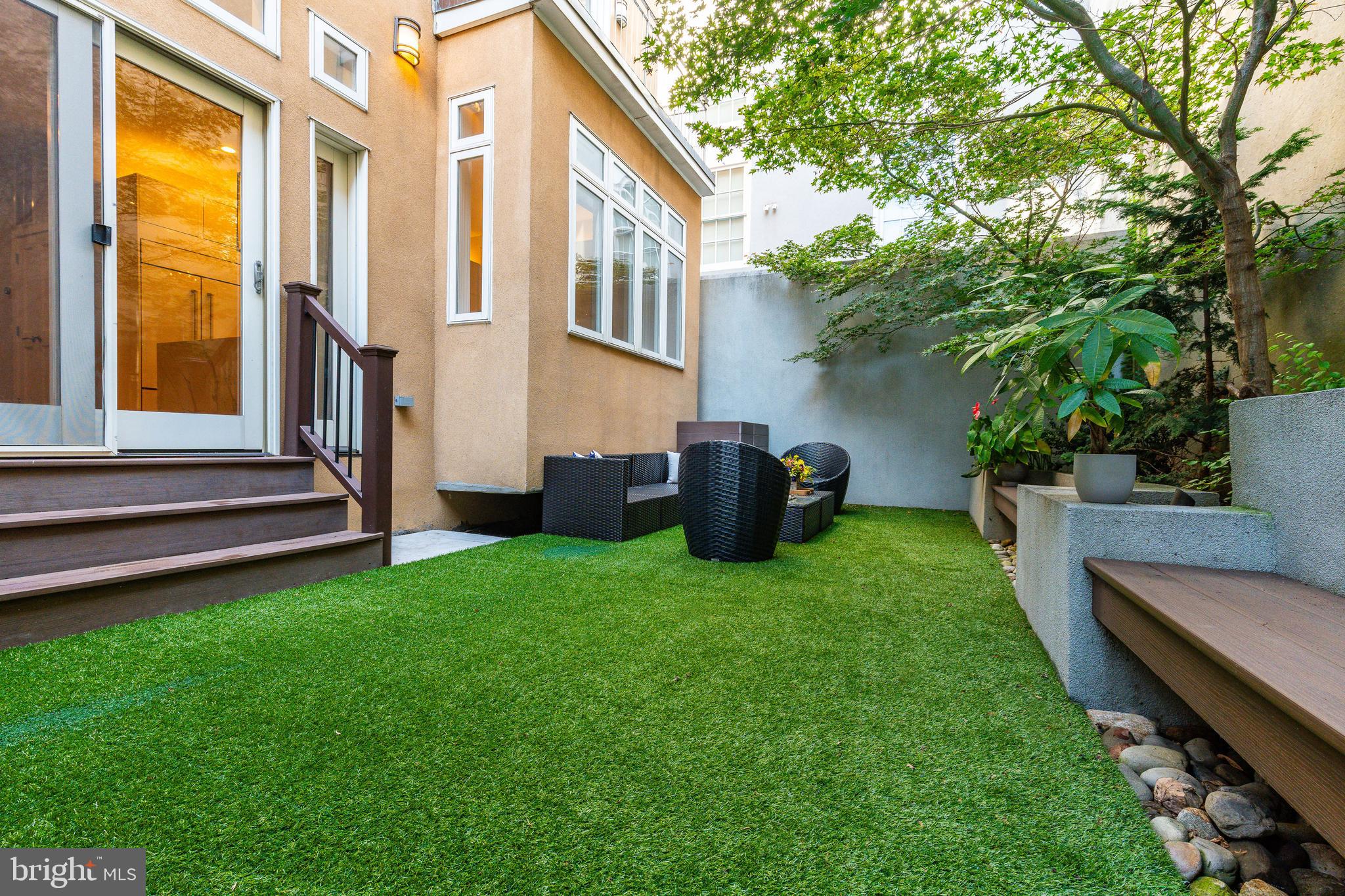 WASHINGTON SQ WEST - Residential
