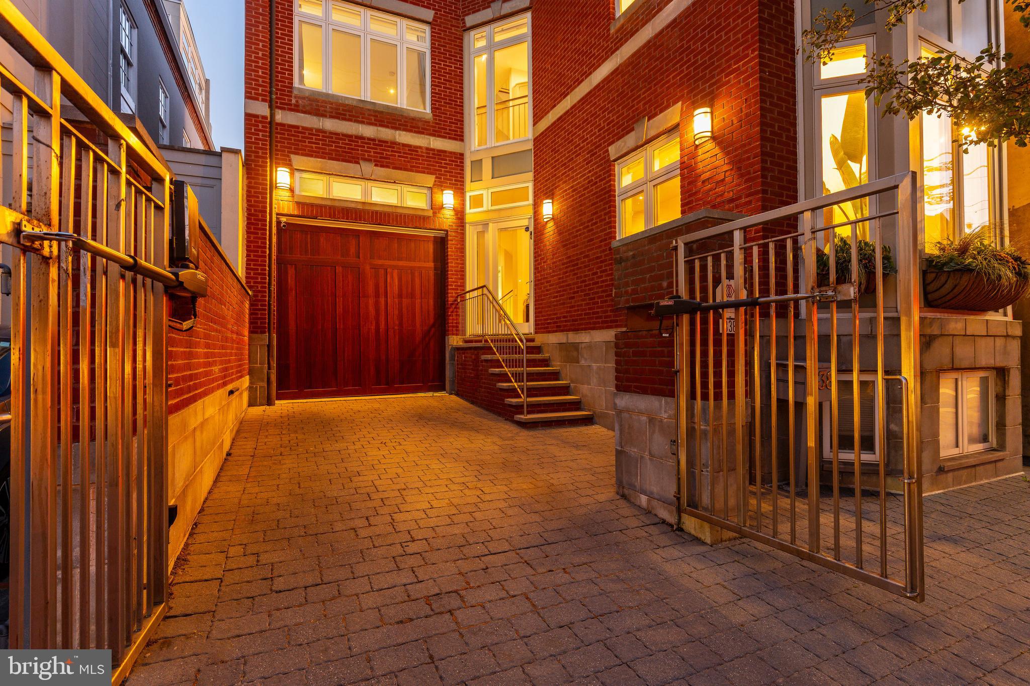 WASHINGTON SQ WEST - Residential