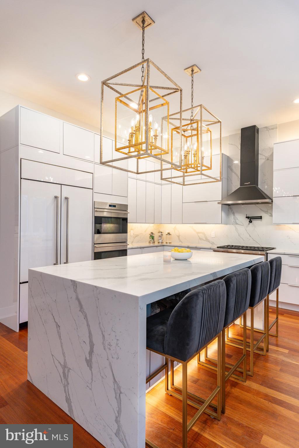 WASHINGTON SQ WEST - Residential
