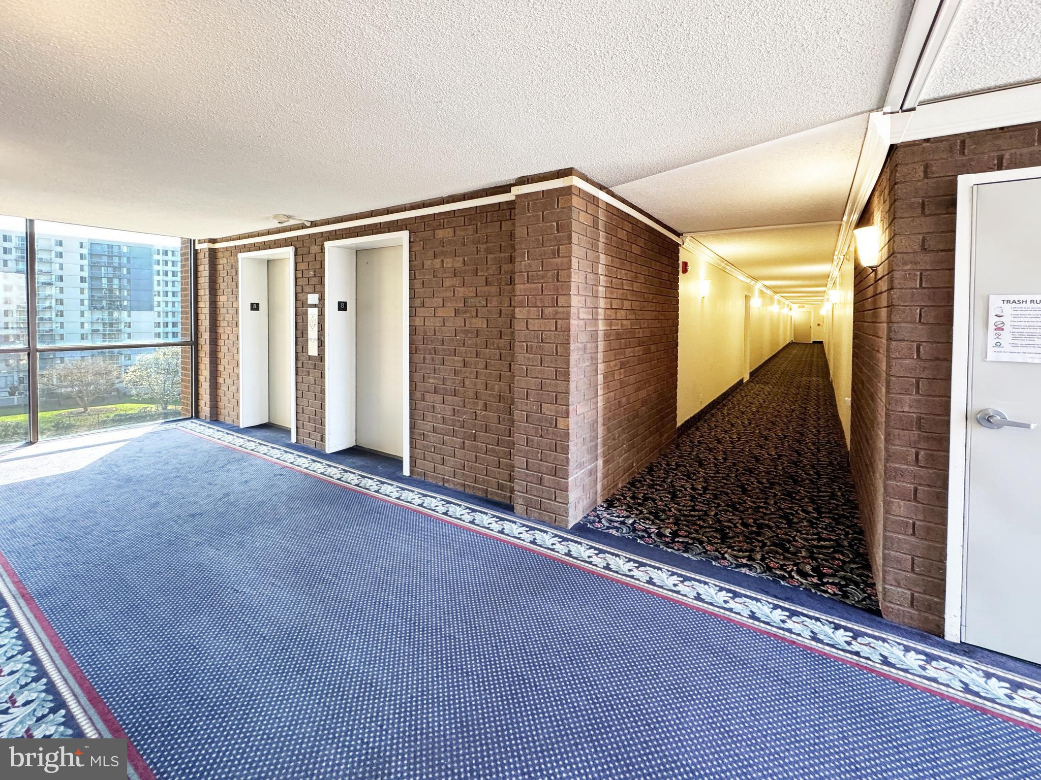 MCLEAN HOUSE - Residential