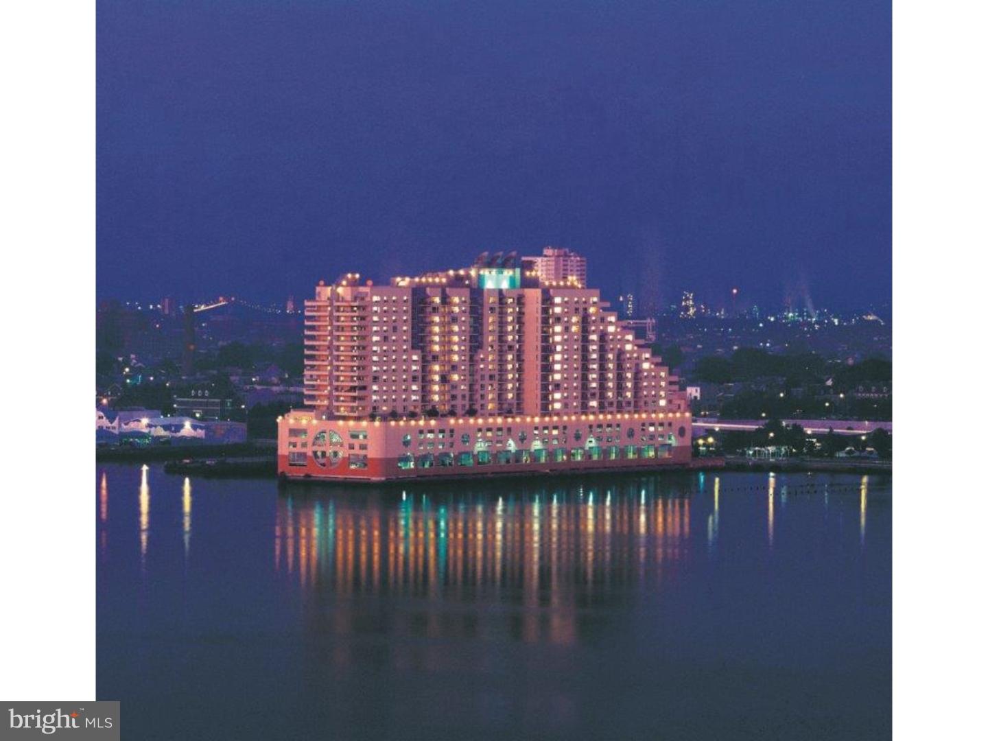 DOCKSIDE CONDOMINIUM - Residential