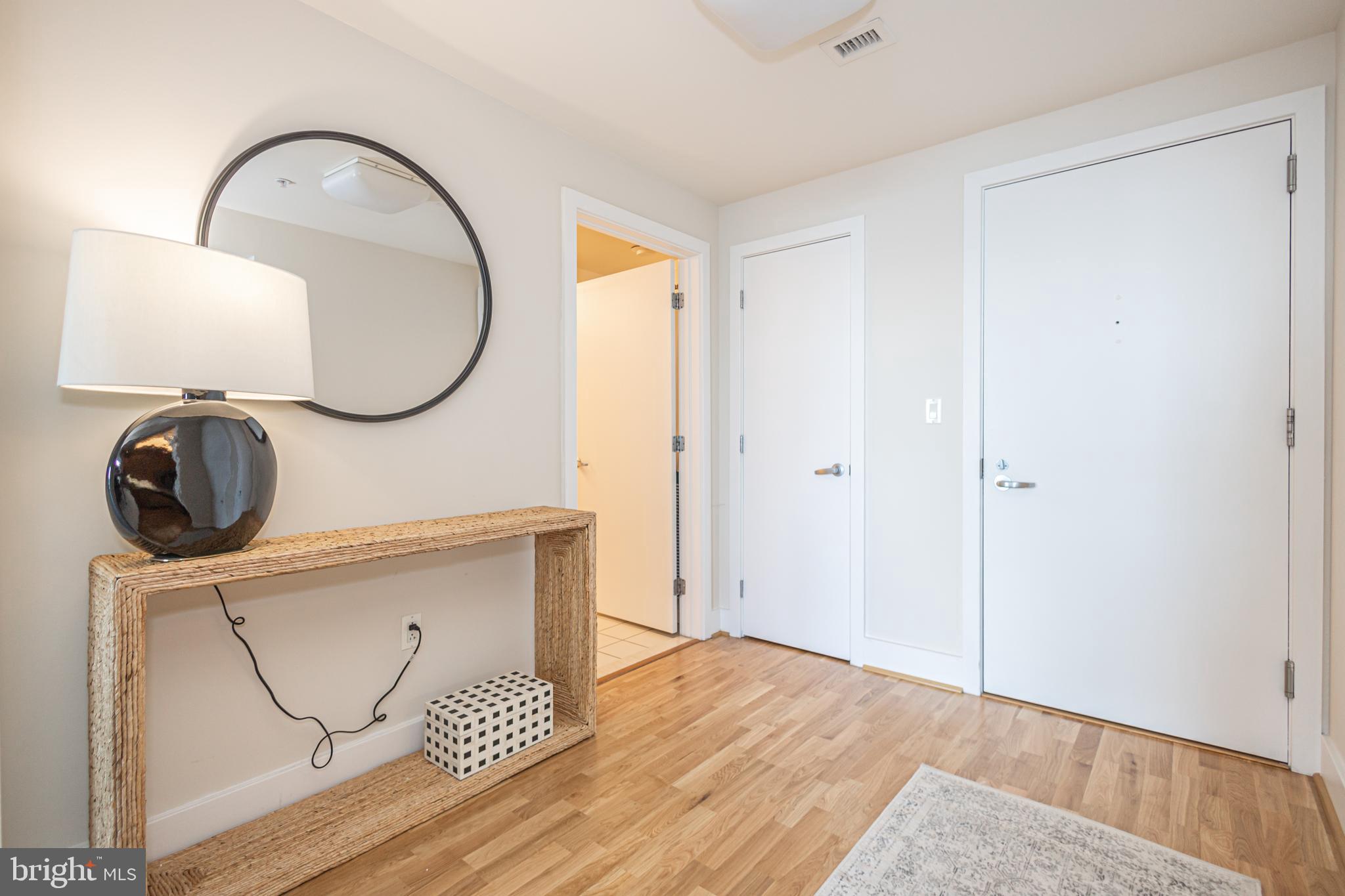 DOCKSIDE CONDOMINIUM - Residential