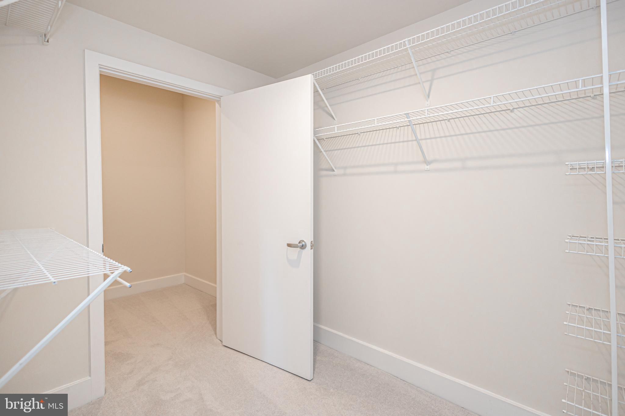 DOCKSIDE CONDOMINIUM - Residential