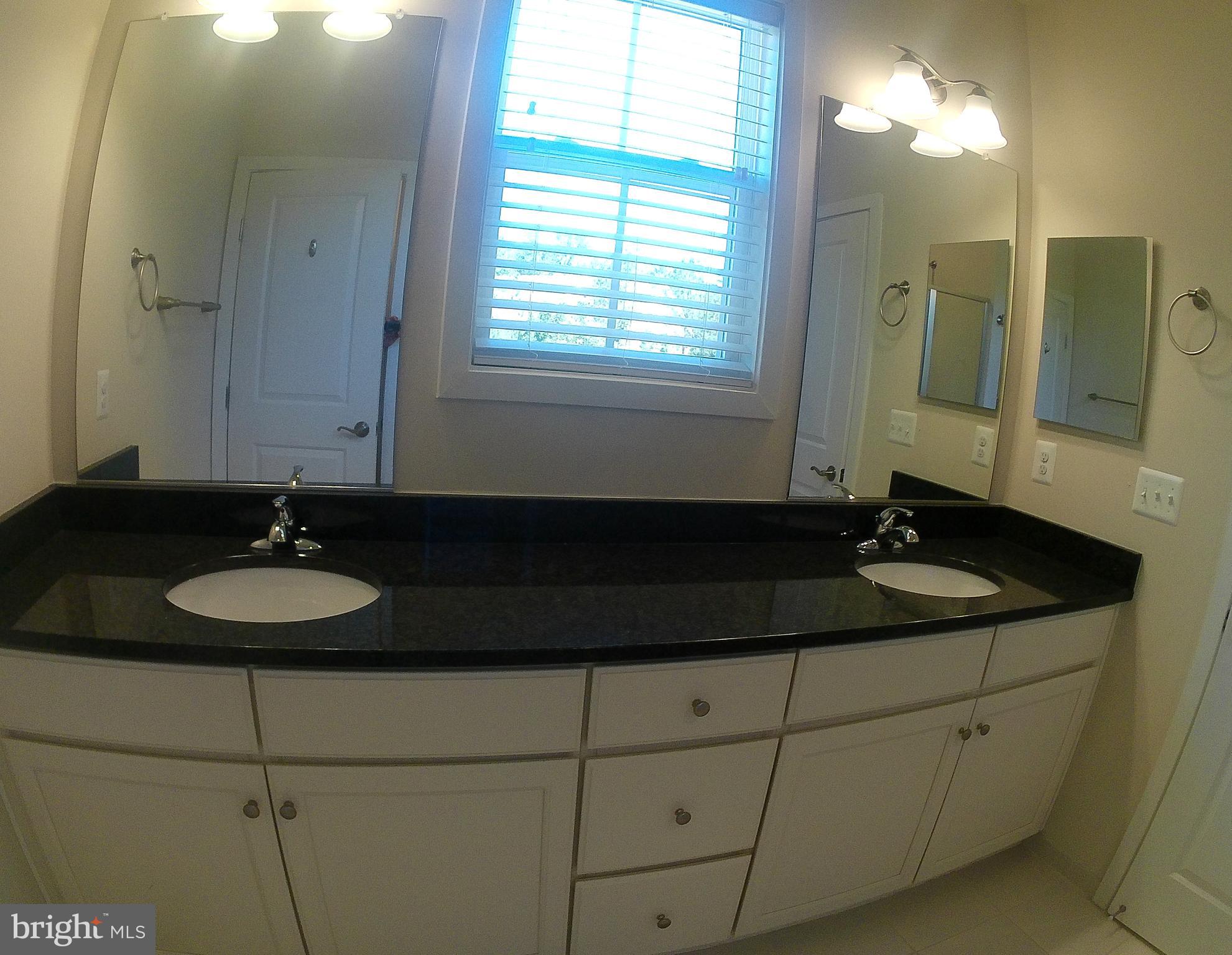 OYSTER BAY CONDOMINIUMS - Residential