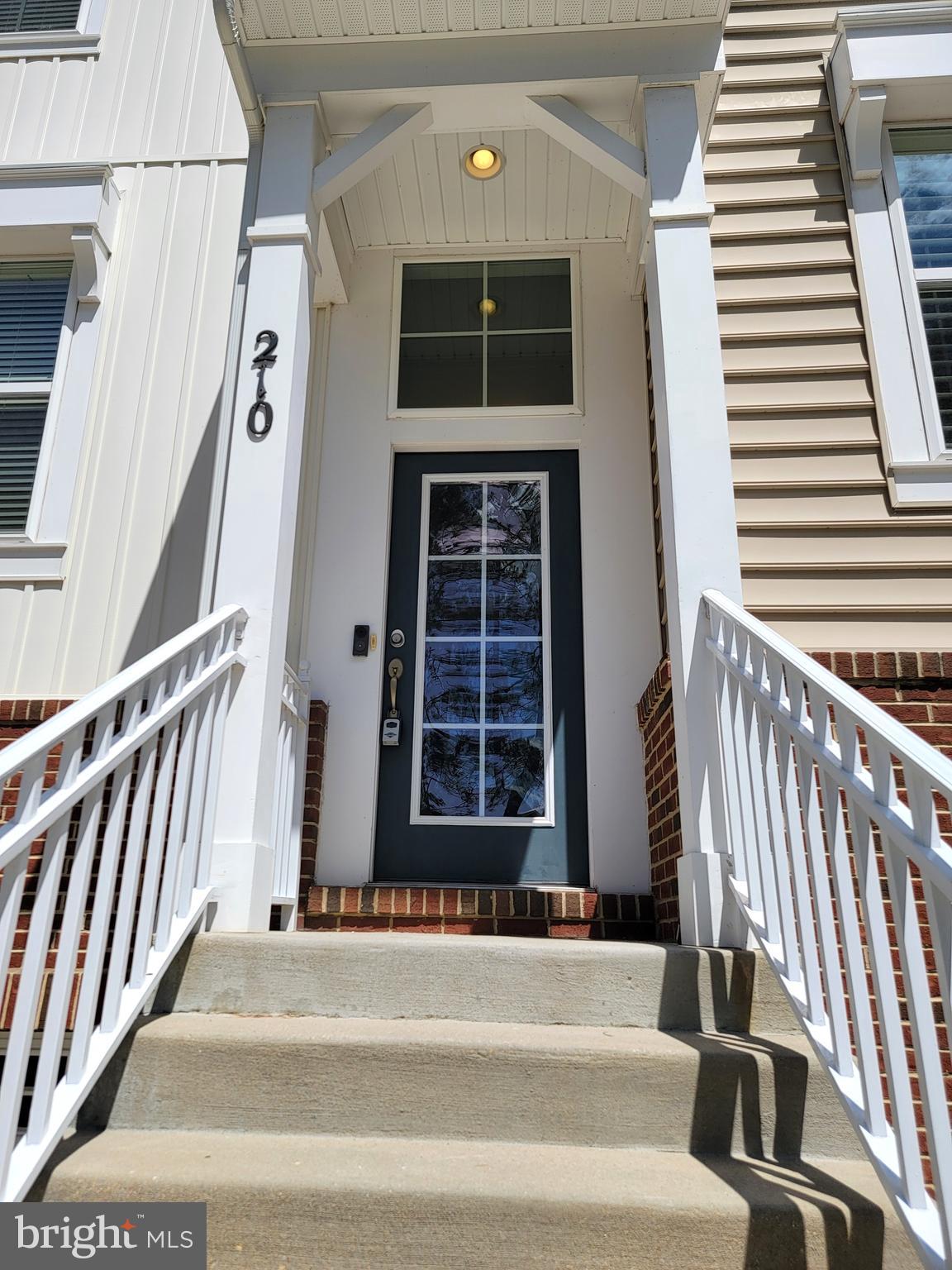 OYSTER BAY CONDOMINIUMS - Residential