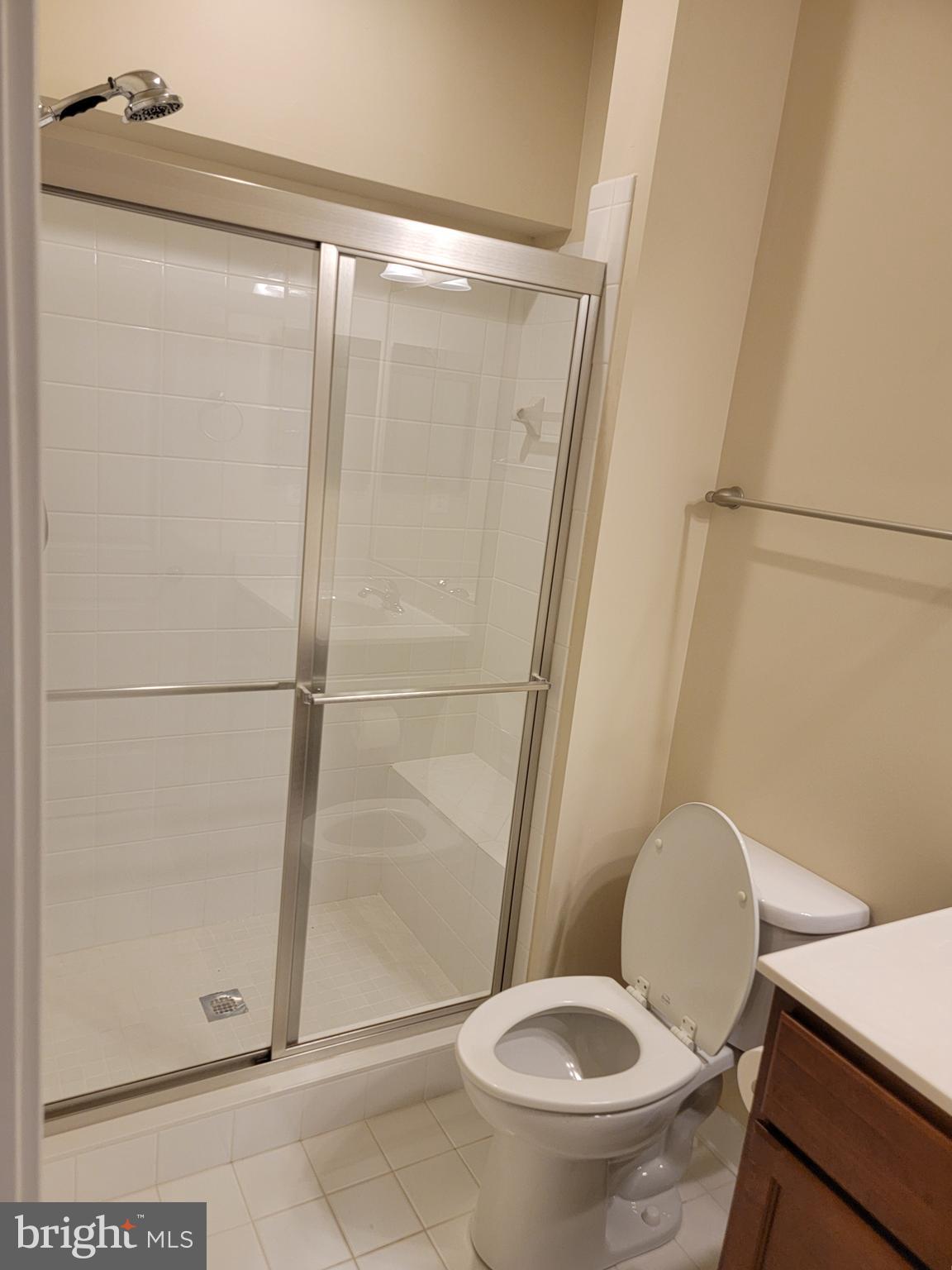 OYSTER BAY CONDOMINIUMS - Residential