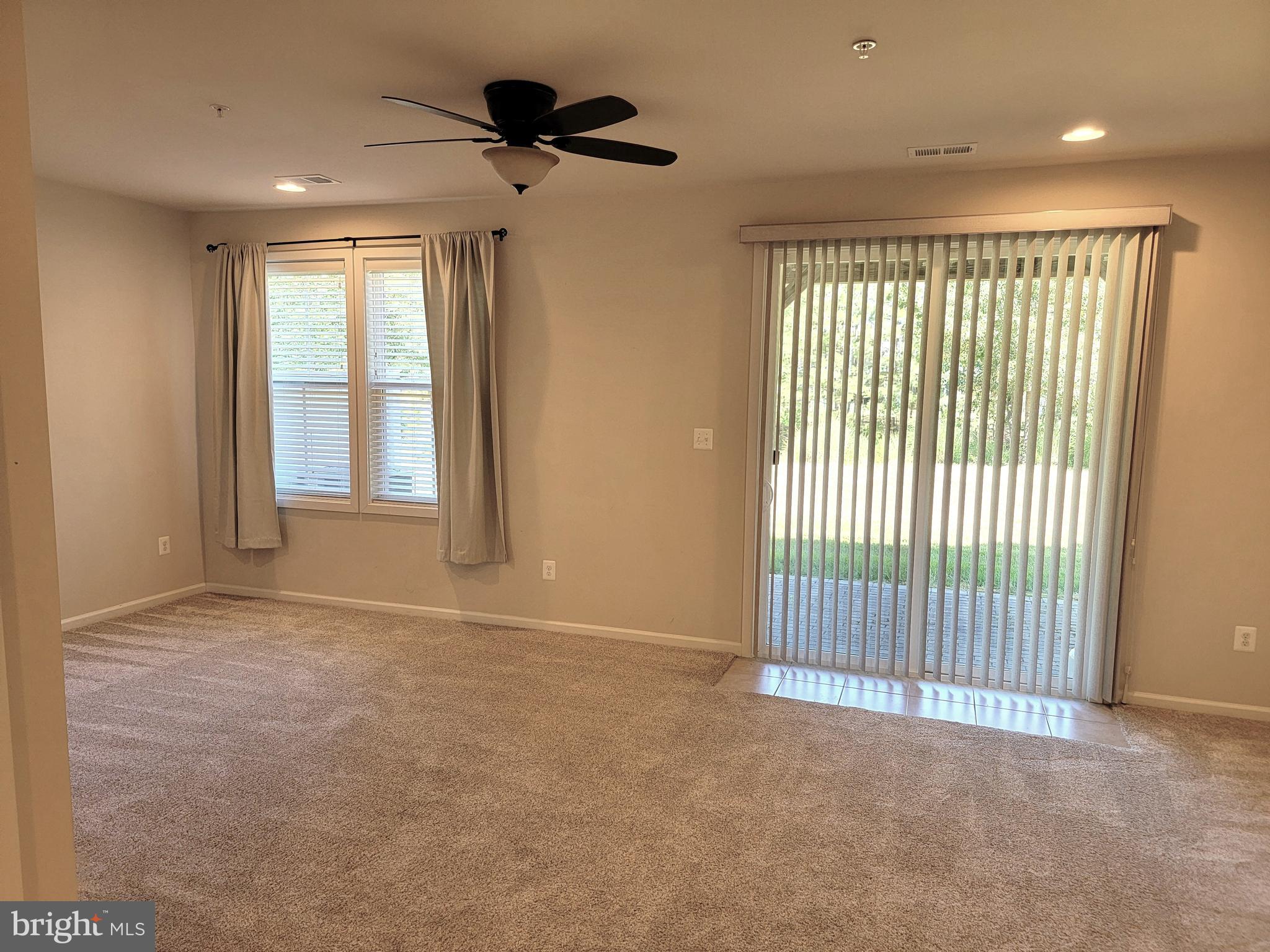 OYSTER BAY CONDOMINIUMS - Residential