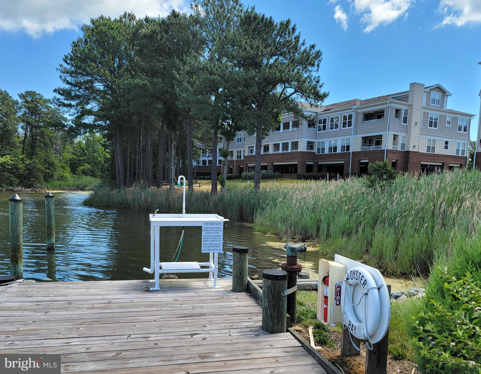 OYSTER BAY CONDOMINIUMS - Residential