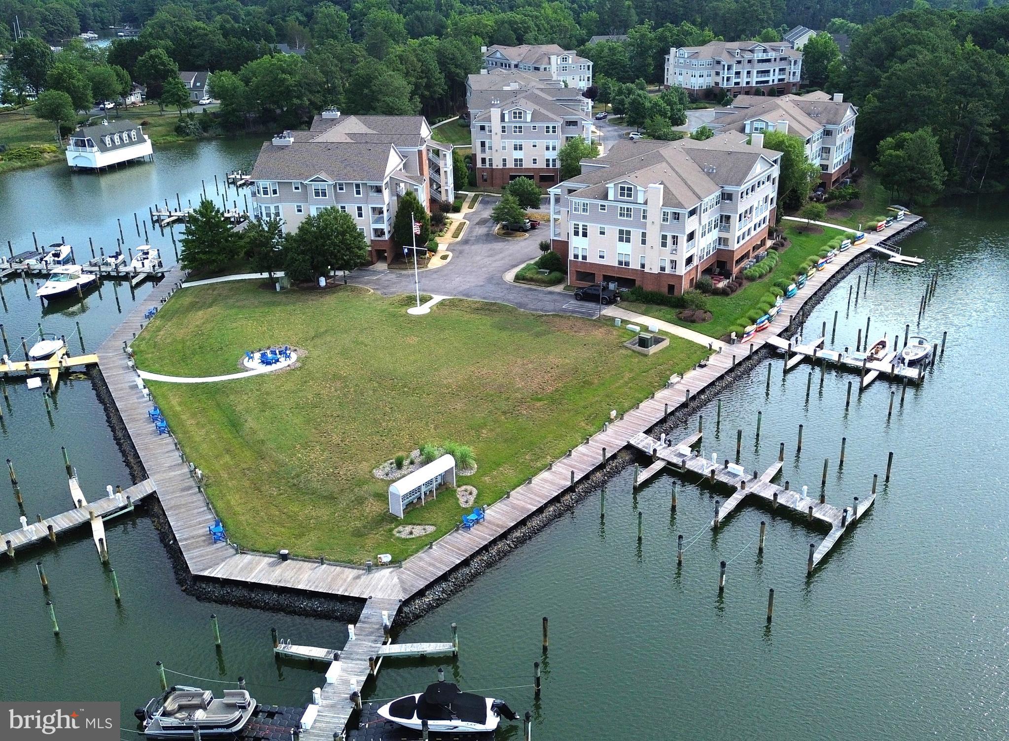 OYSTER BAY CONDOMINIUMS - Residential