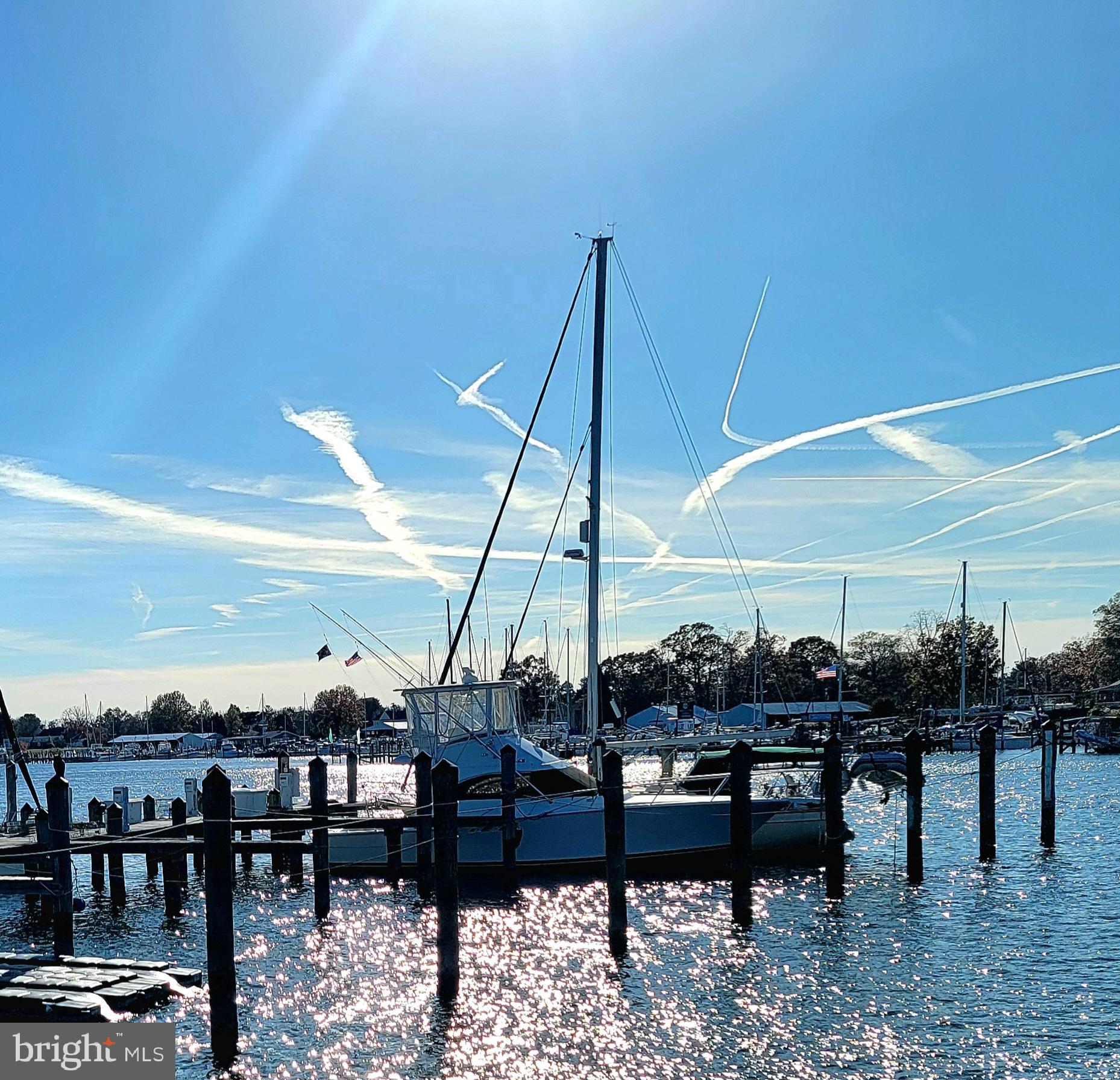 OYSTER BAY CONDOMINIUMS - Residential