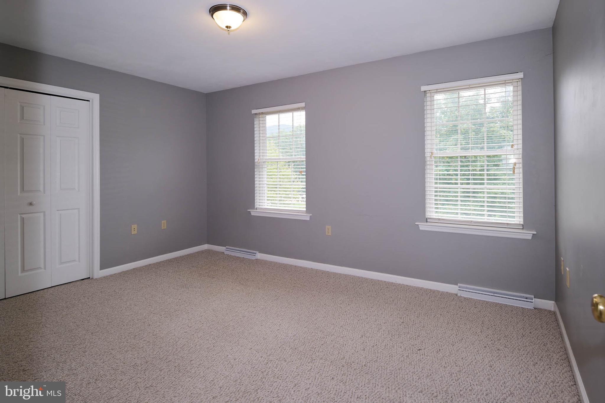 OAK GROVE - Residential