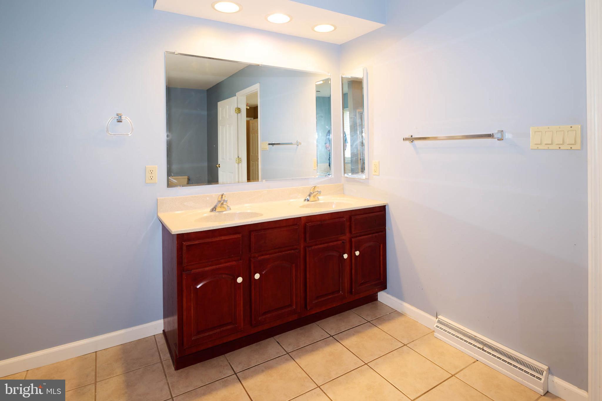 OAK GROVE - Residential