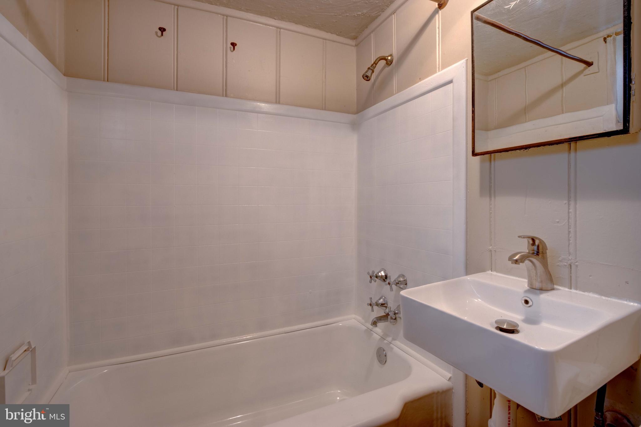 GREENSPRING - Residential