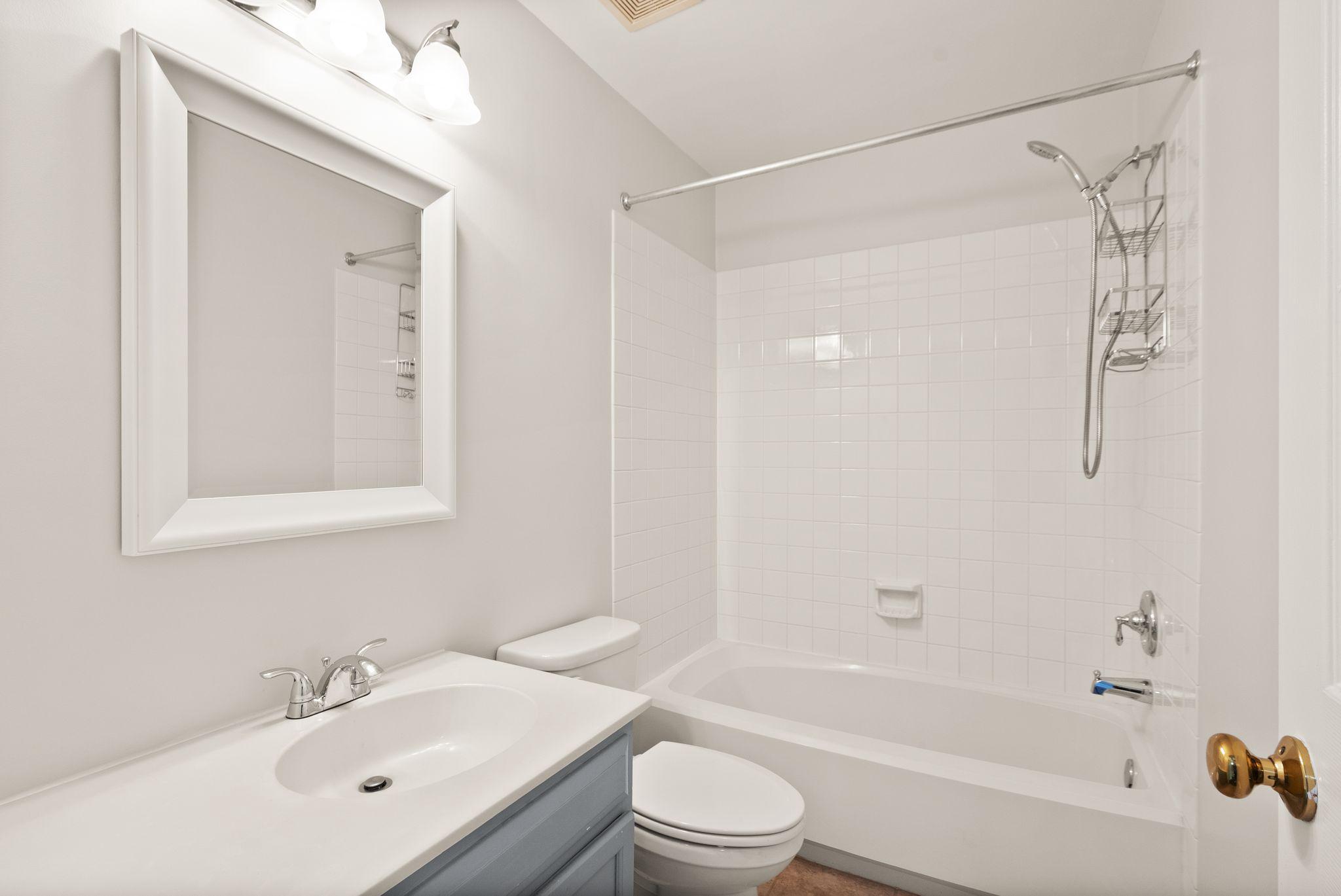 EXETER - Residential