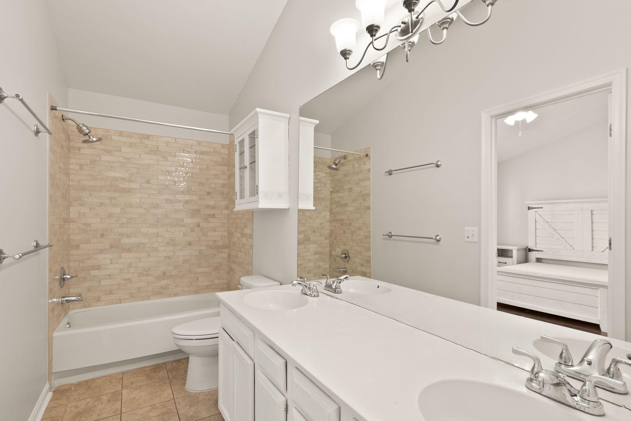 EXETER - Residential