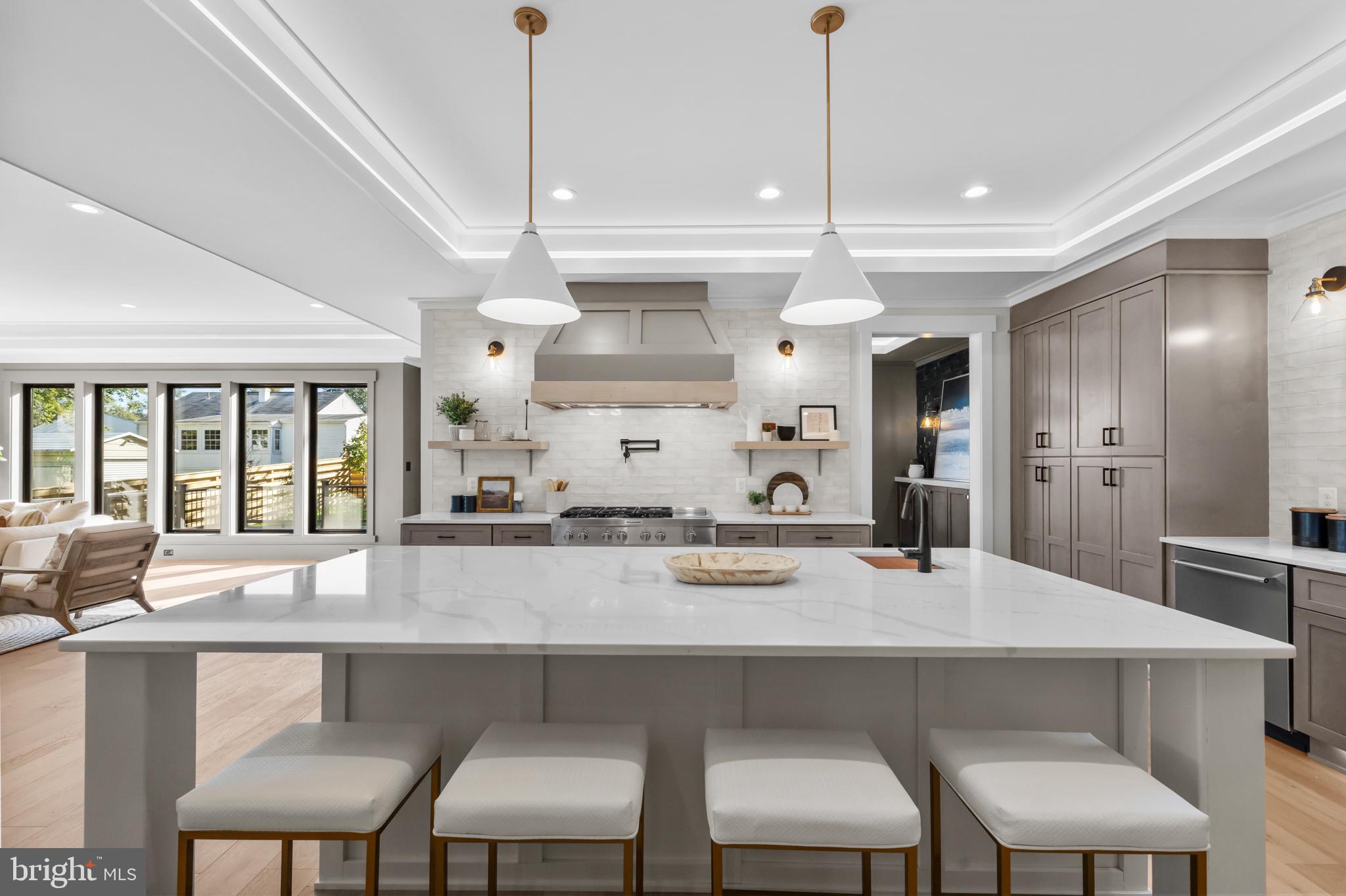 PIMMIT HILLS - Residential