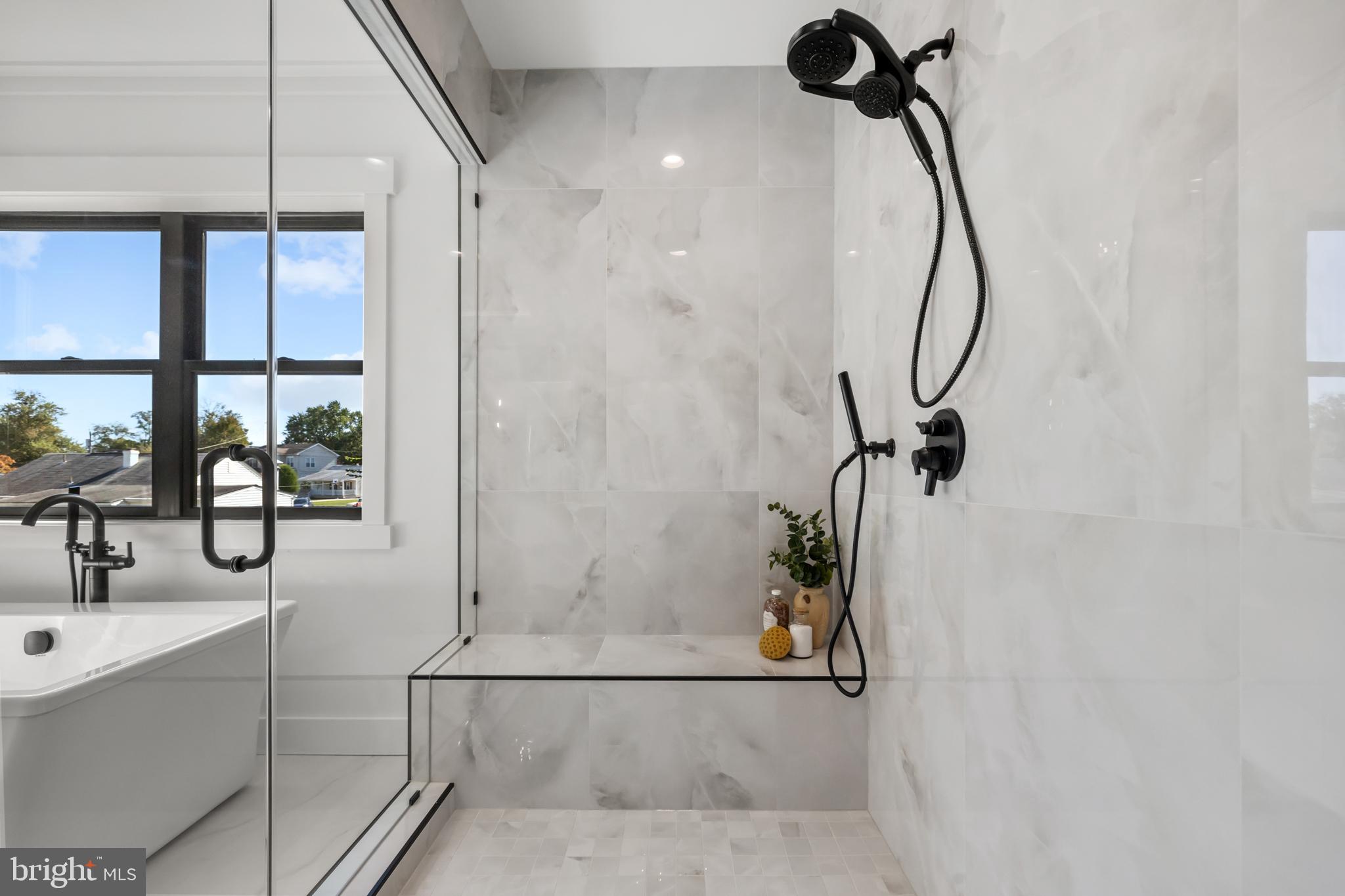 PIMMIT HILLS - Residential