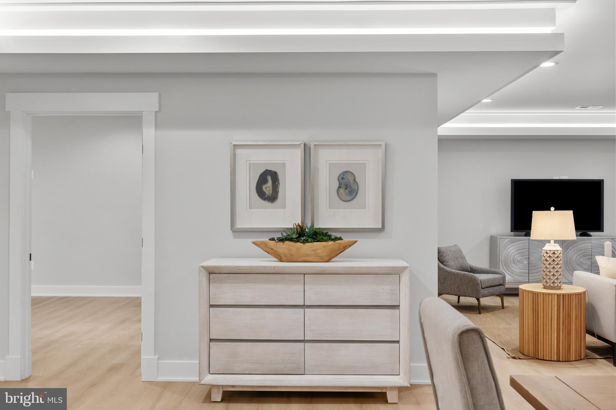 PIMMIT HILLS - Residential