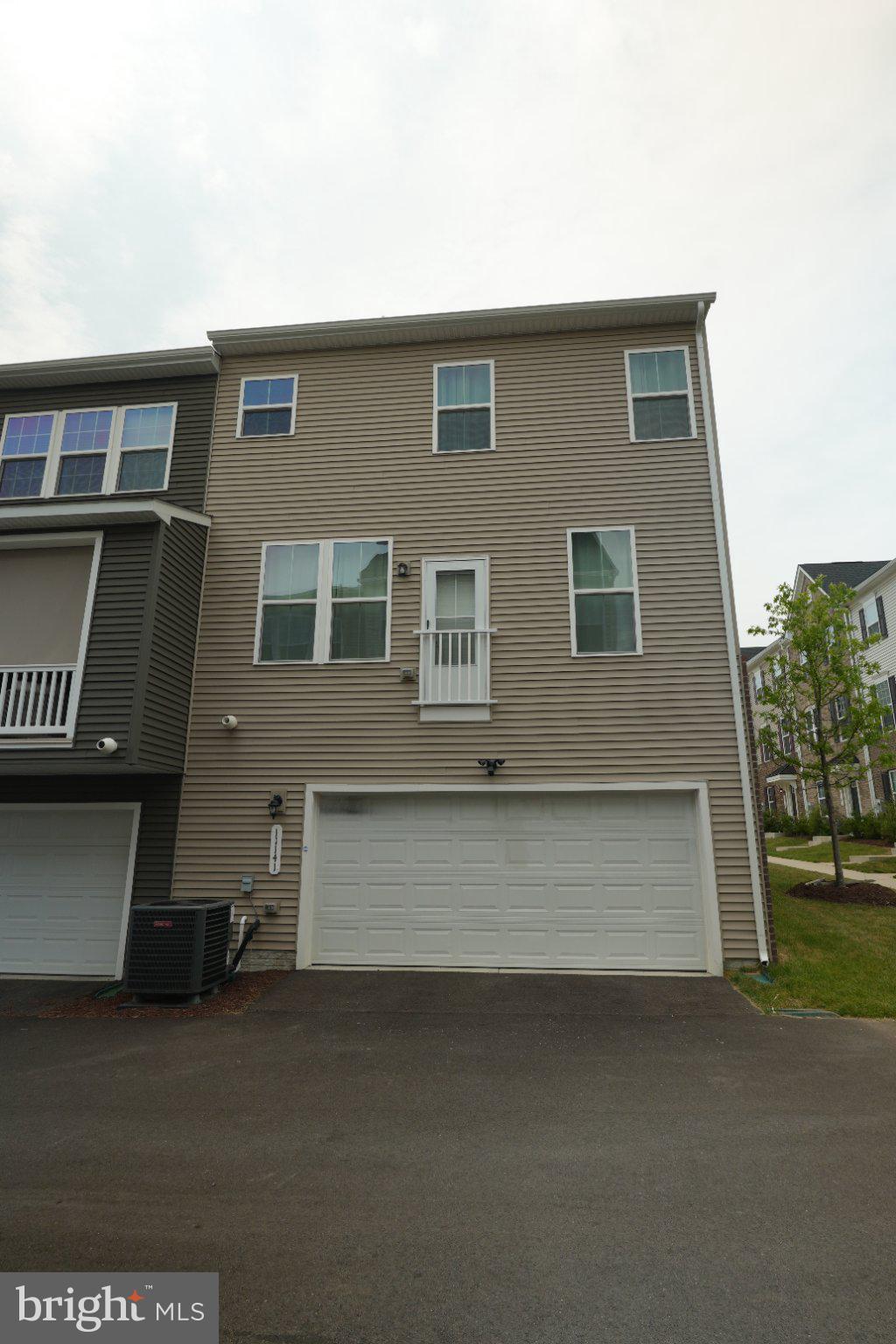 WESTPHALIA TOWN CENTER - Residential Lease