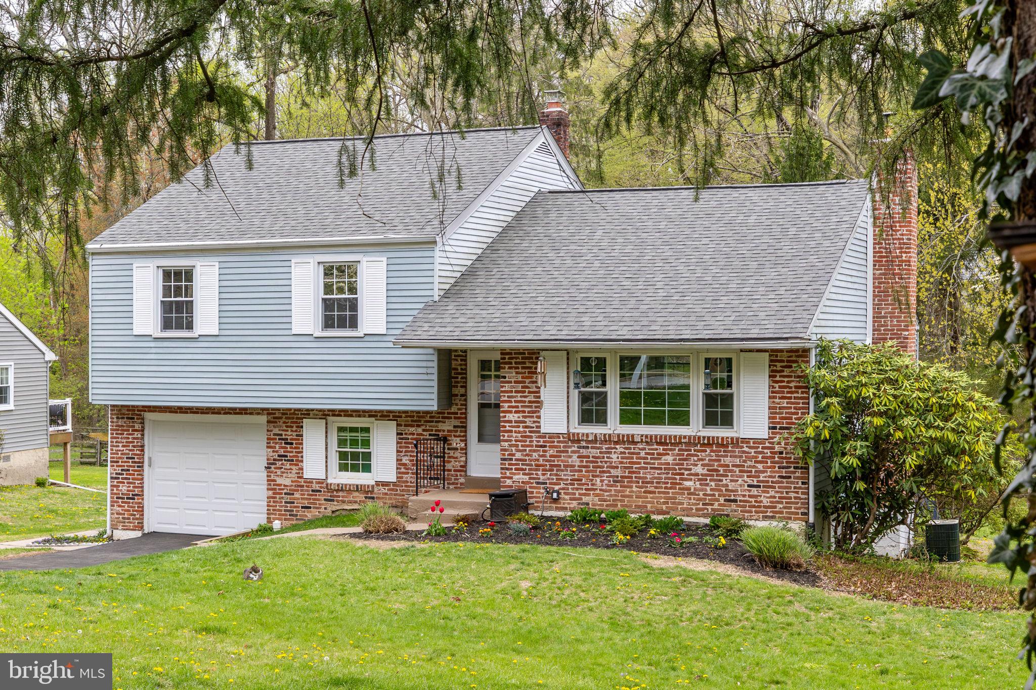DEVON DOWNS - Residential
