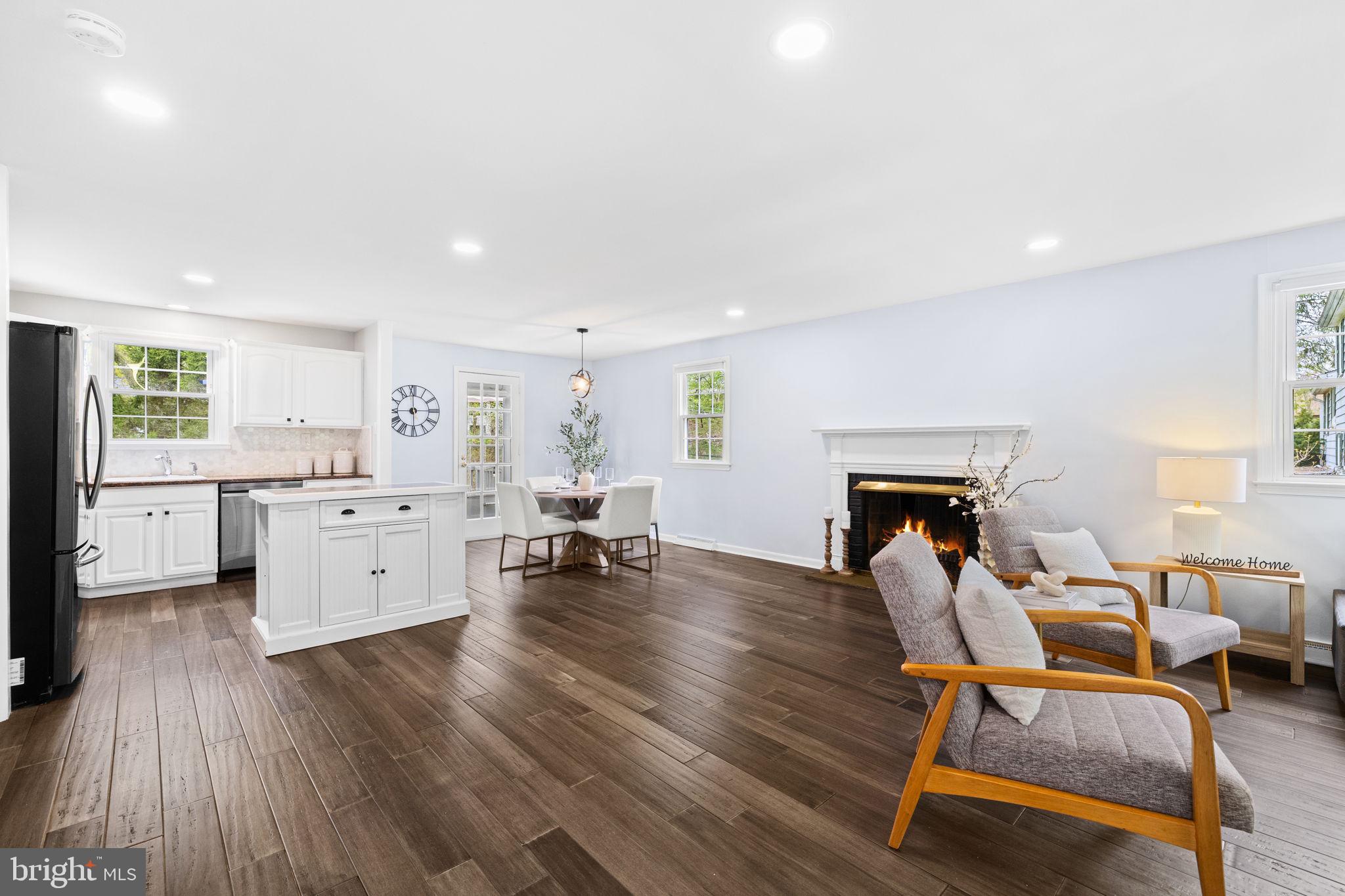 DEVON DOWNS - Residential
