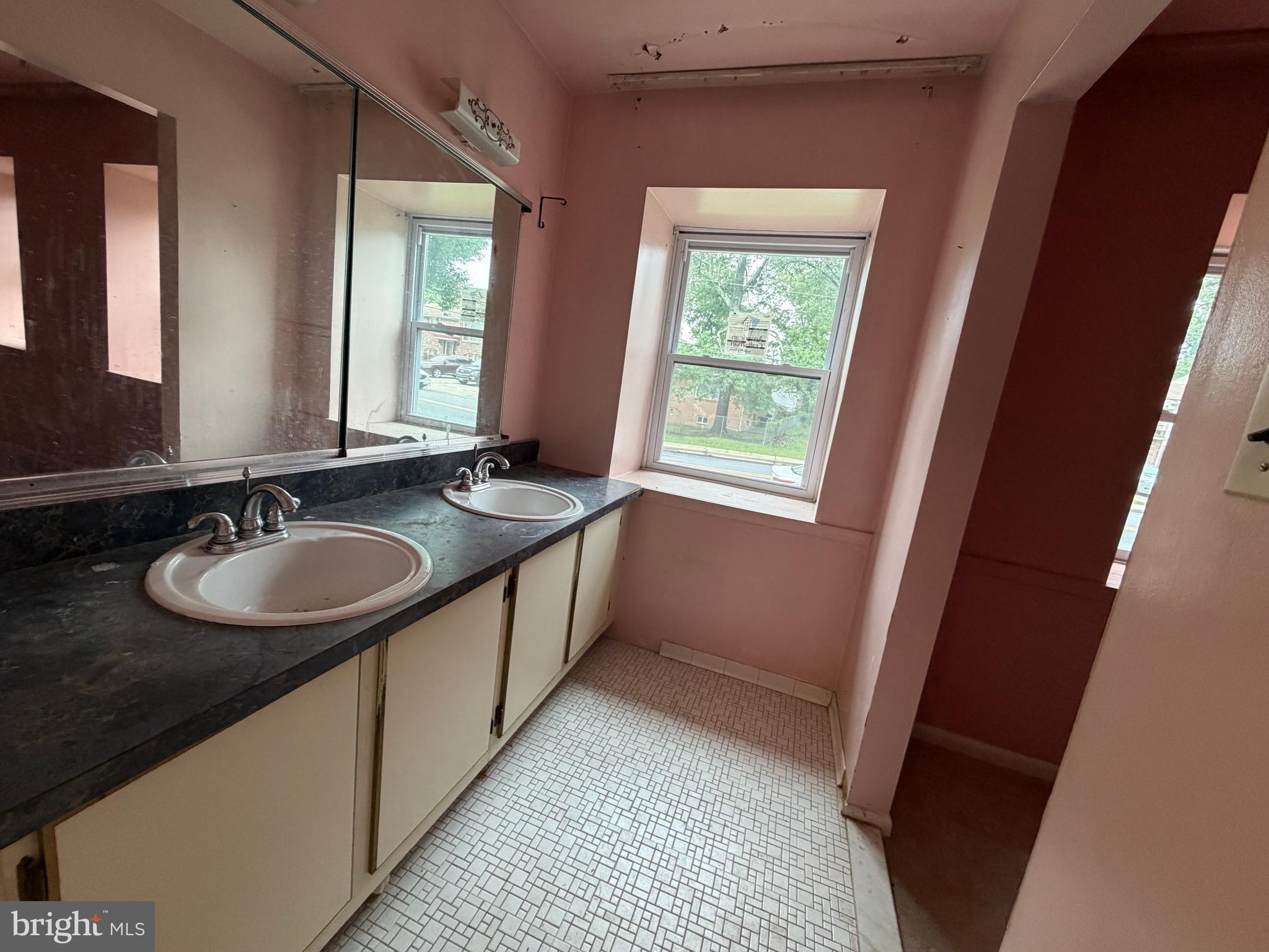 GLENARDEN HEIGHTS - Residential