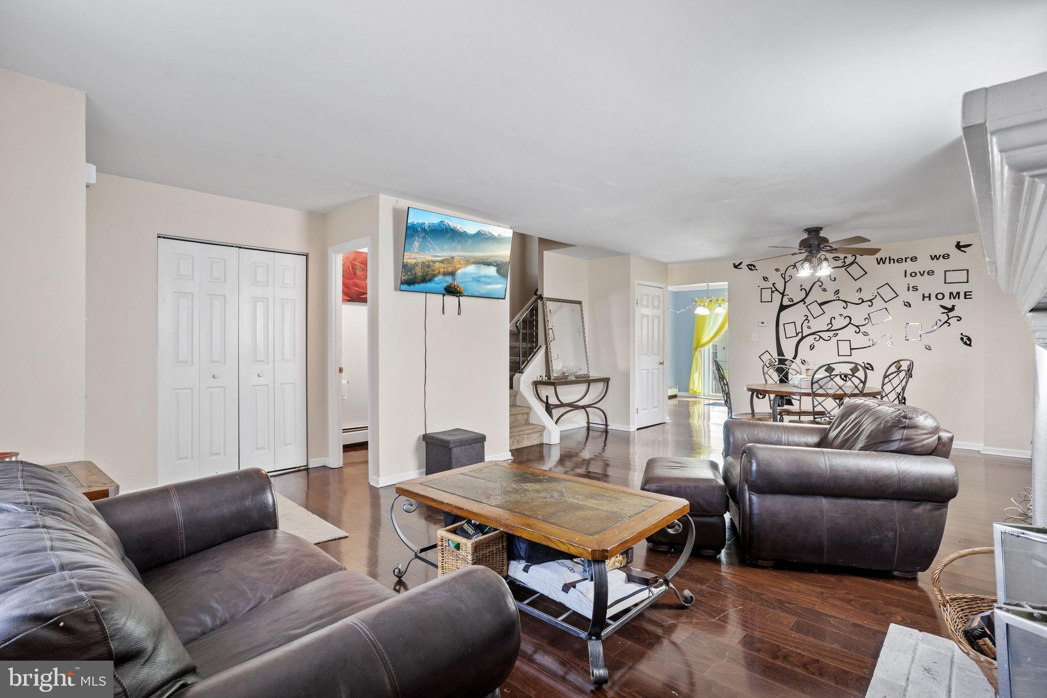 WALNUT RIDGE ESTS - Residential