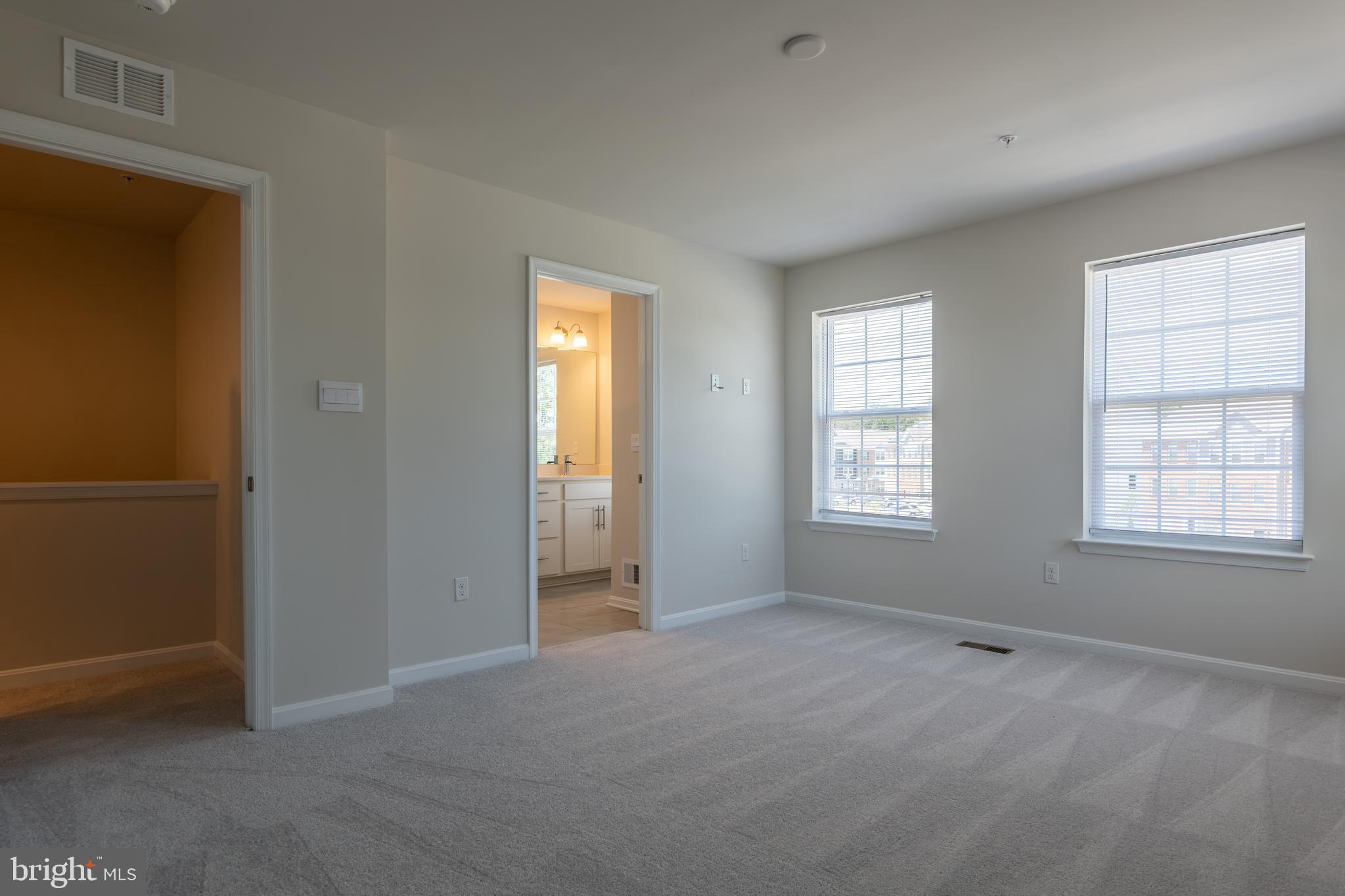 WOODYARD - Residential